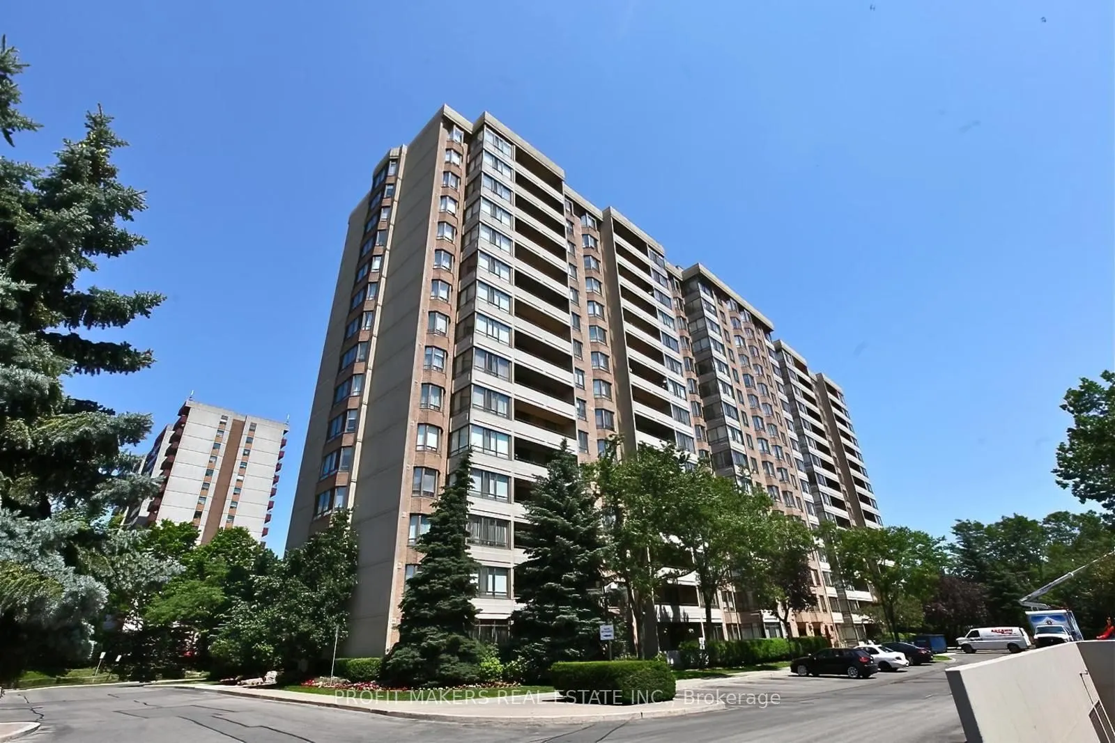 5 Lisa Street, #306