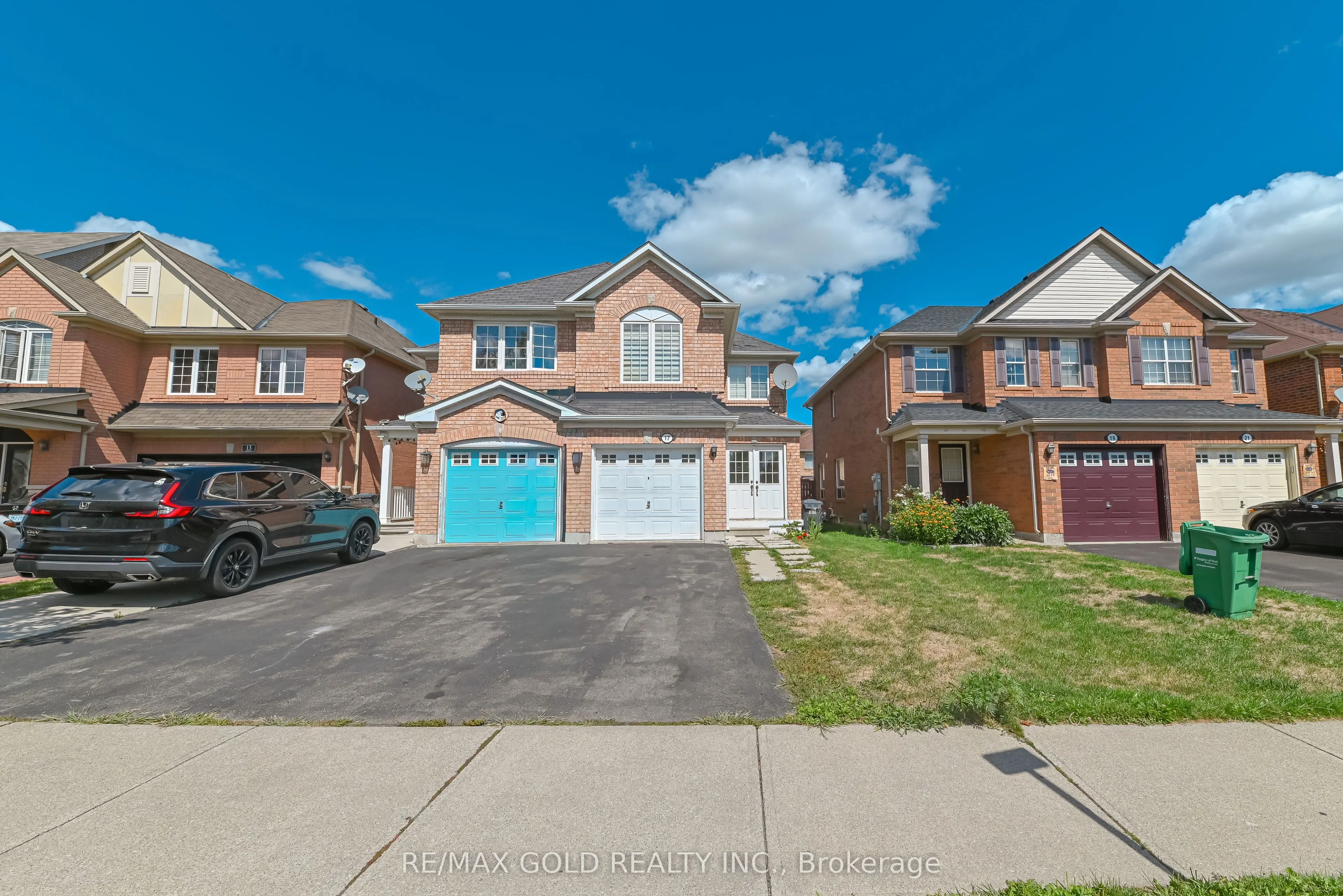17 Levida Street