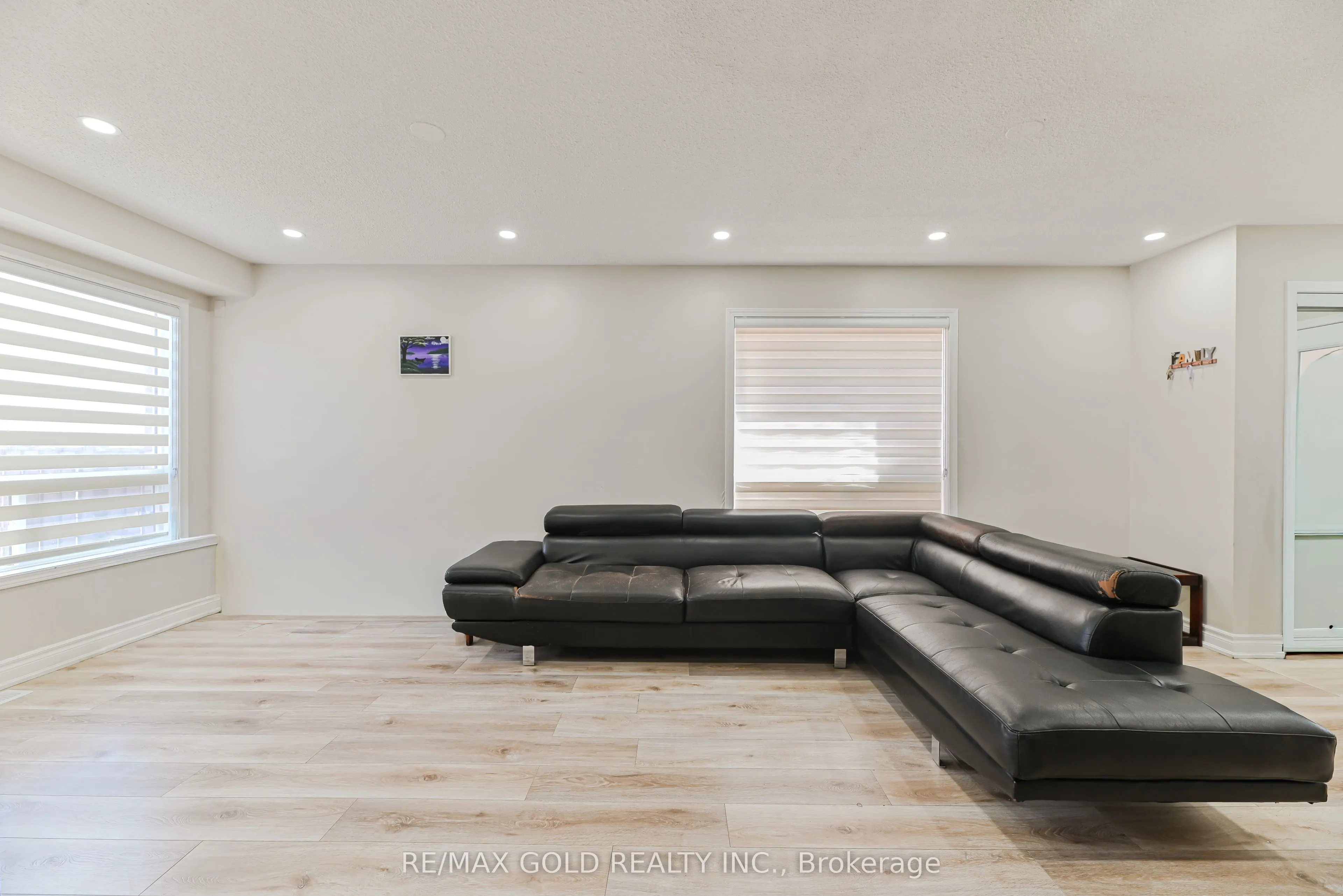 17 Levida Street