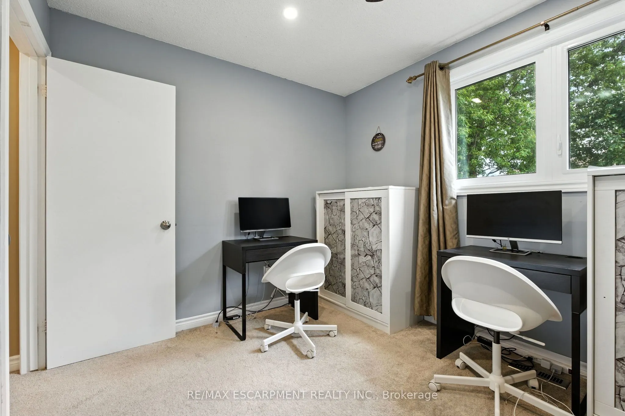 2438 Whittaker Drive