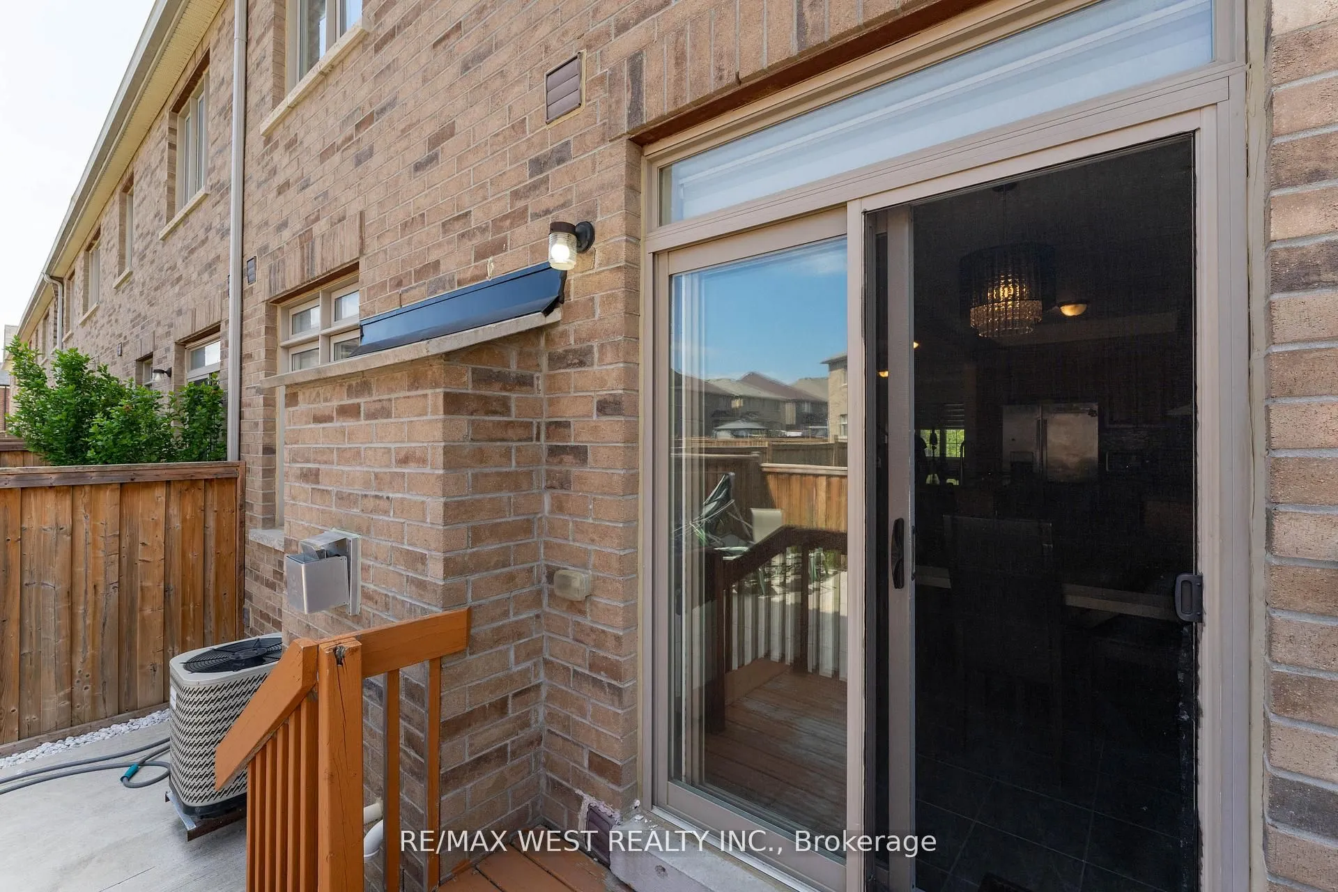 40 Yellowknife Road