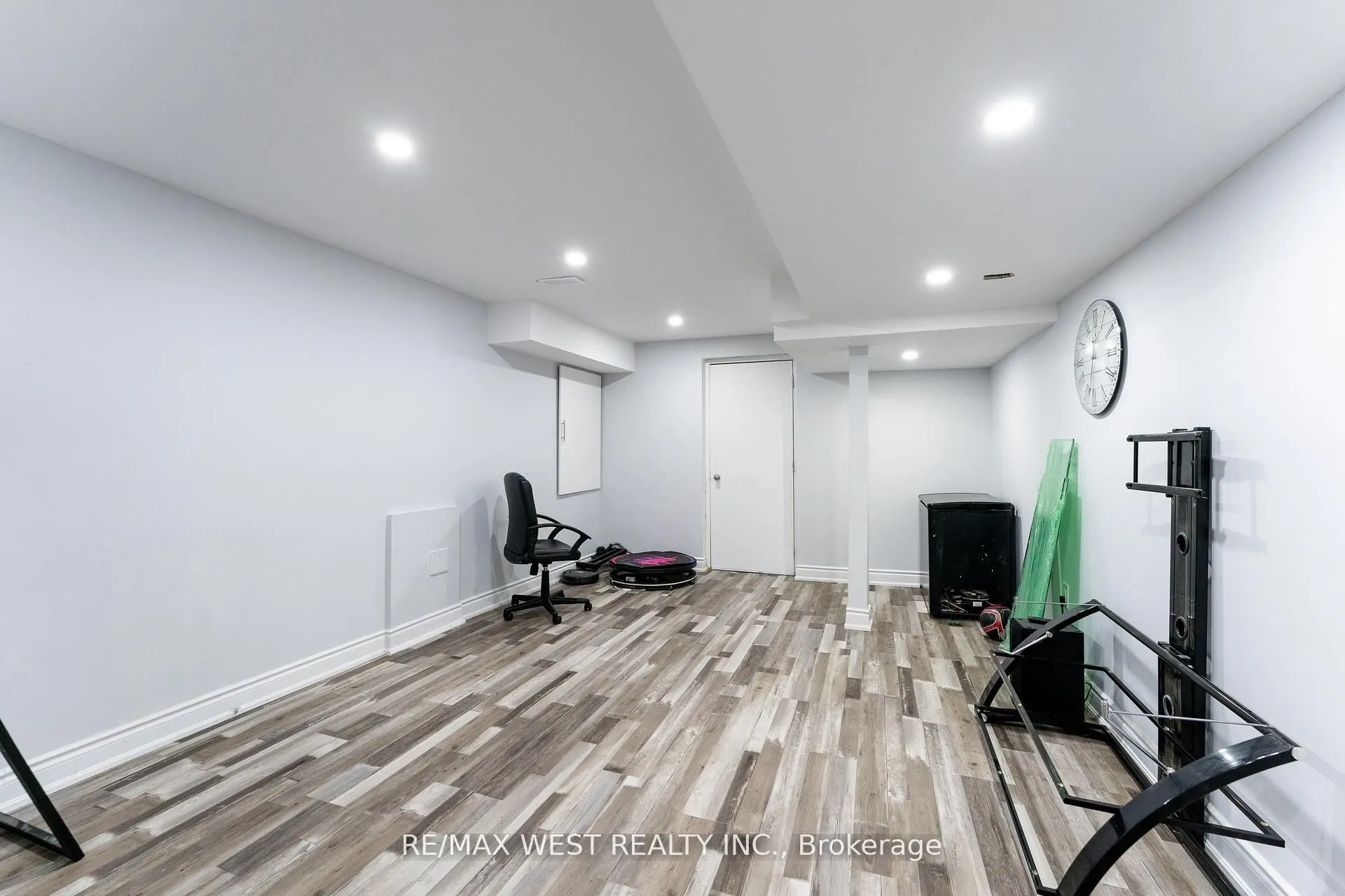 40 Yellowknife Road