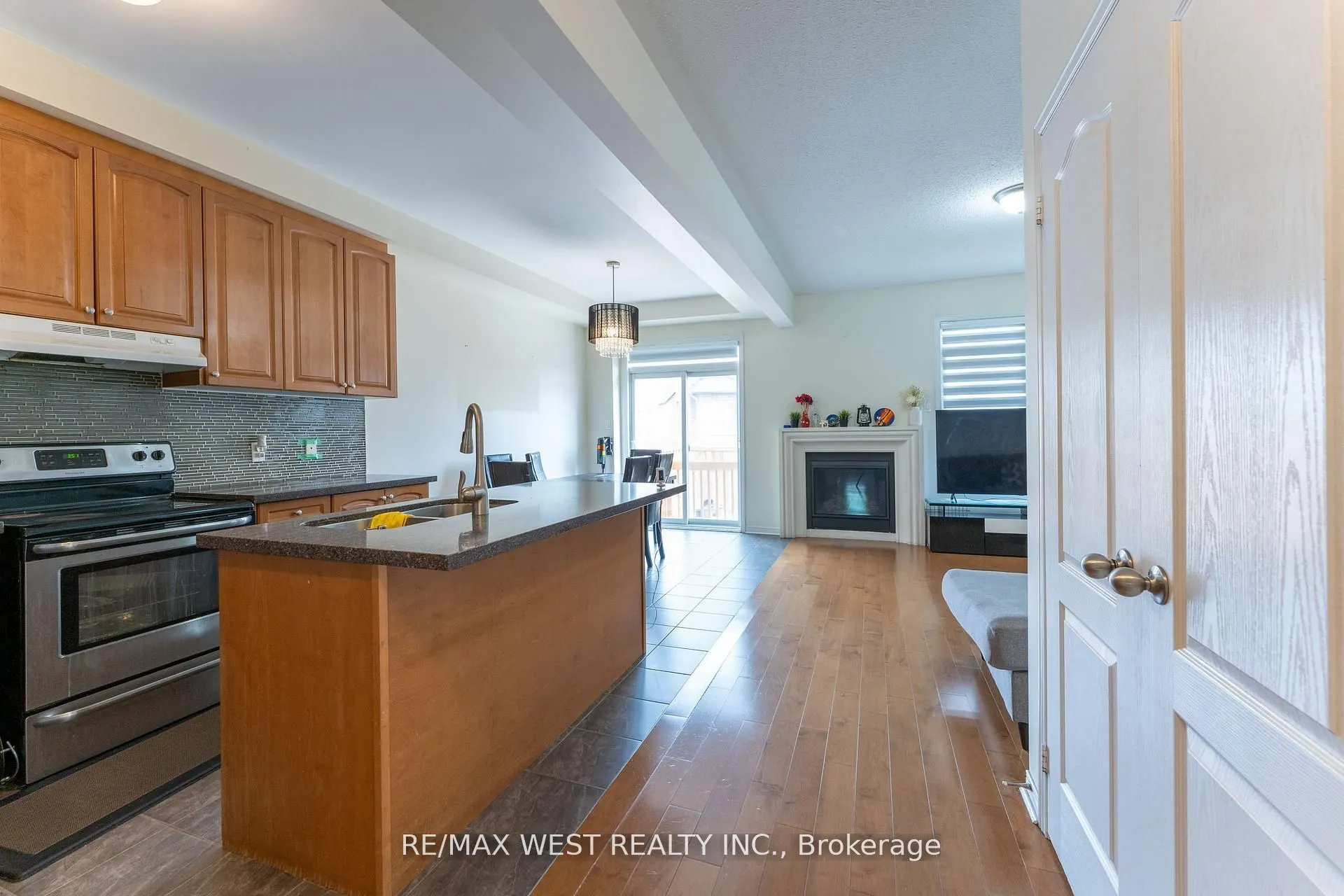 40 Yellowknife Road