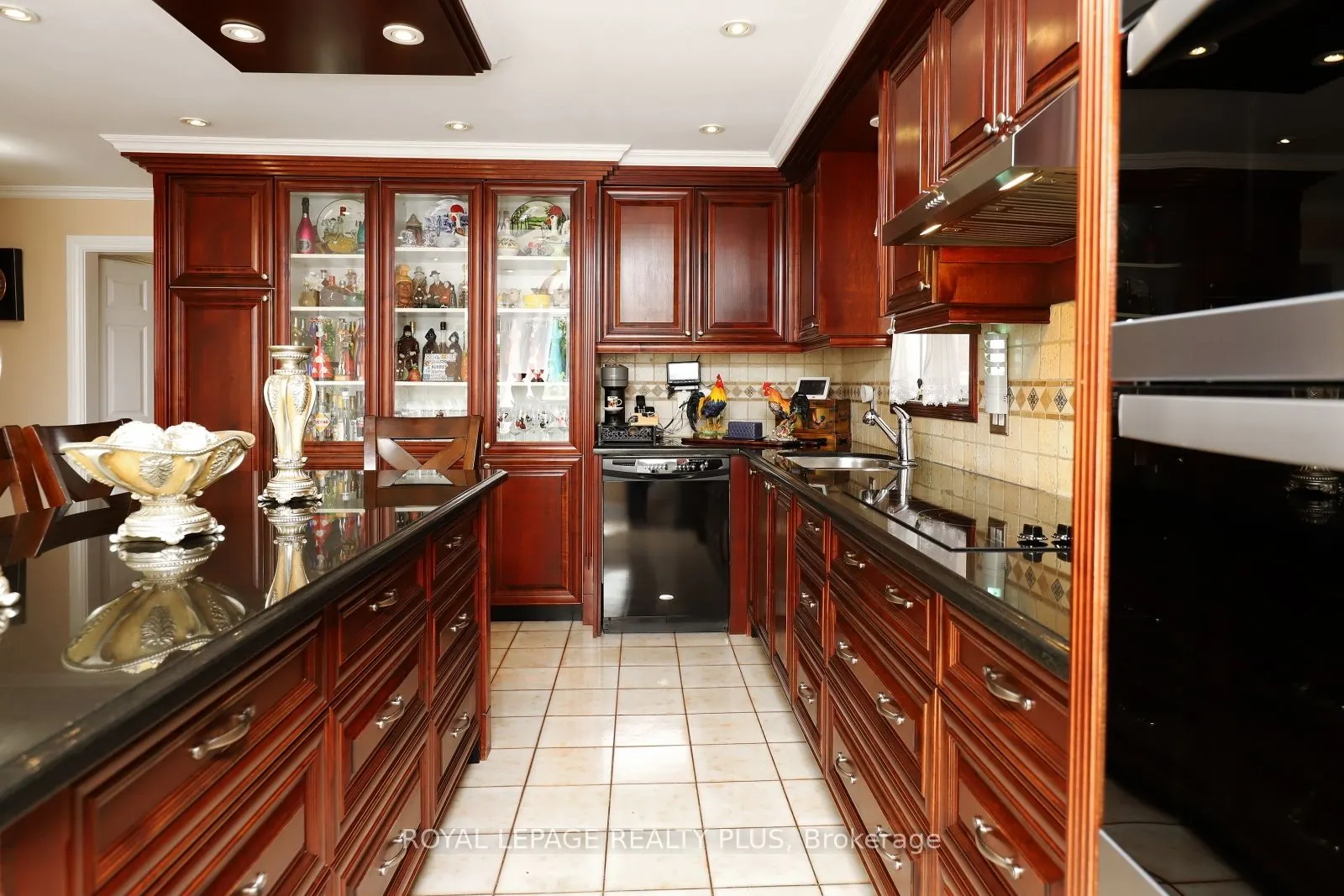 1086 Hedge Drive