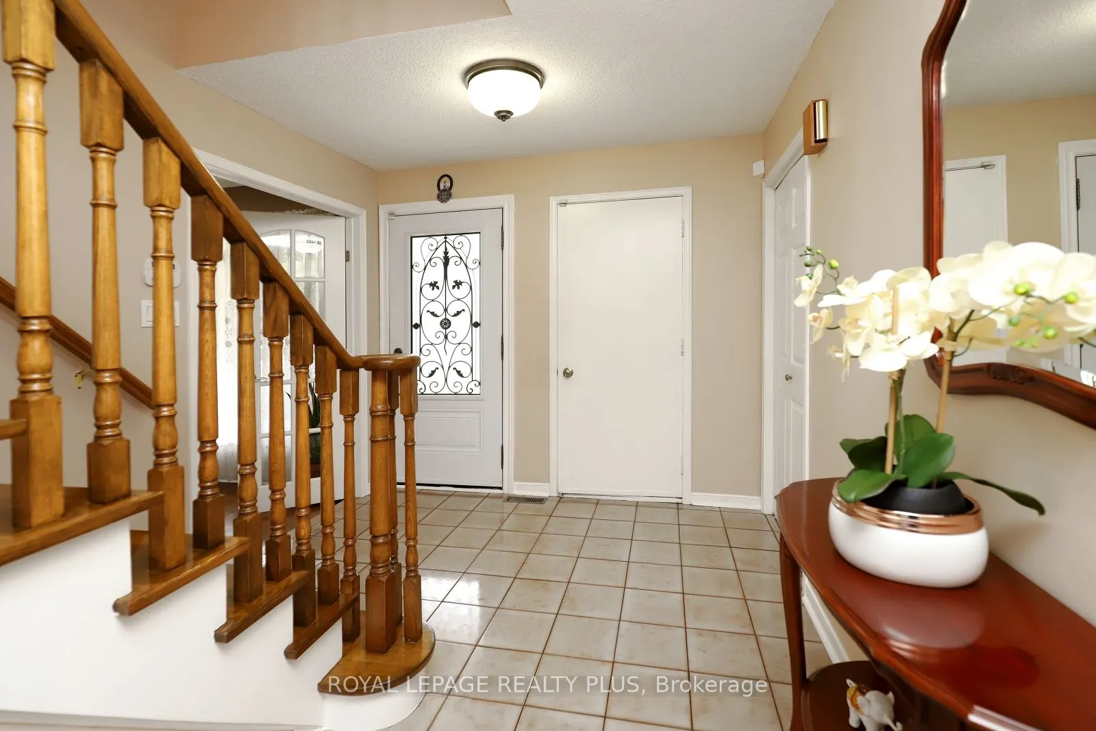 1086 Hedge Drive