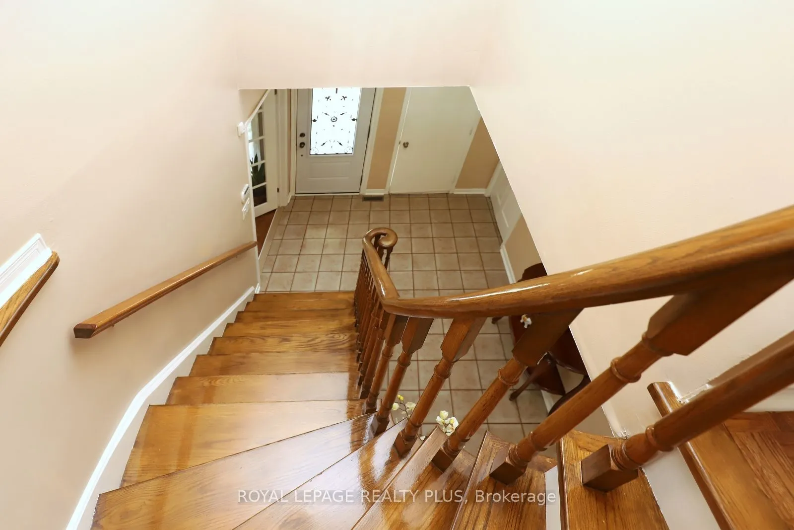 1086 Hedge Drive