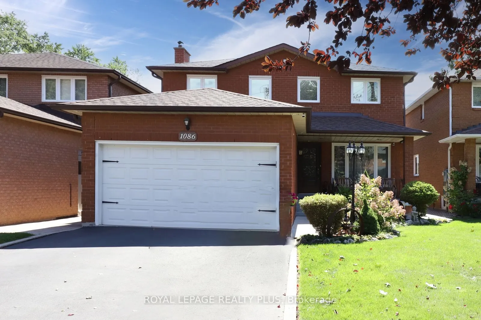 1086 Hedge Drive
