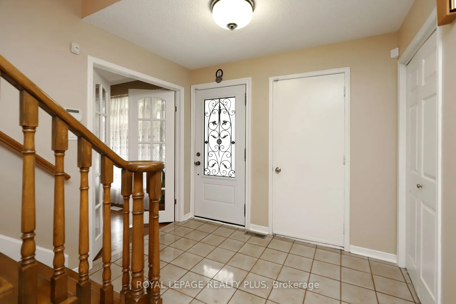 1086 Hedge Drive
