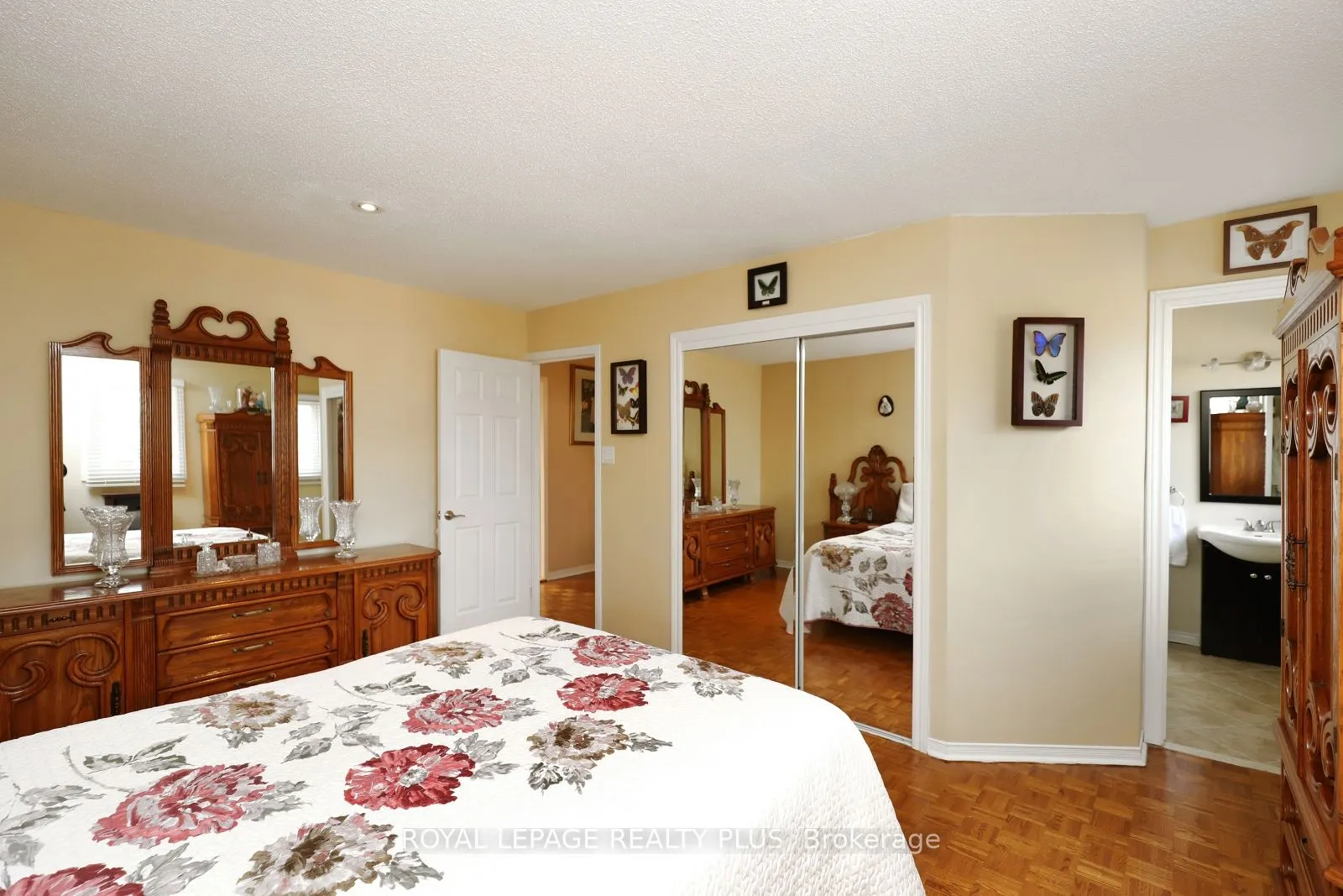 1086 Hedge Drive