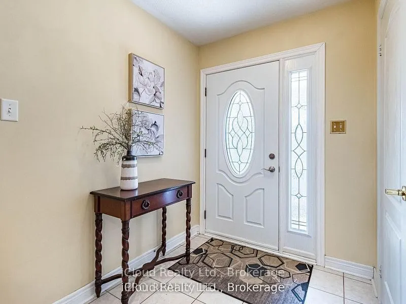 329 Ellwood Drive W