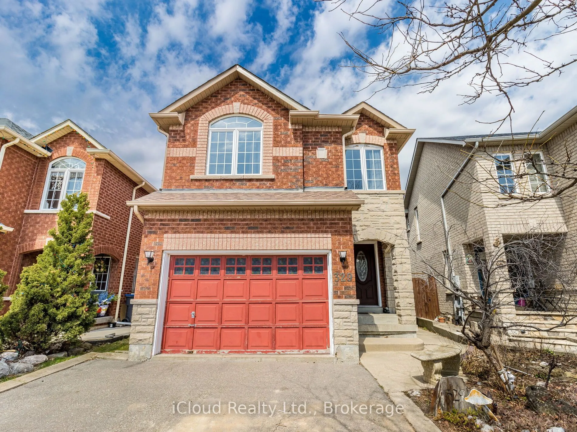 329 Ellwood Drive W