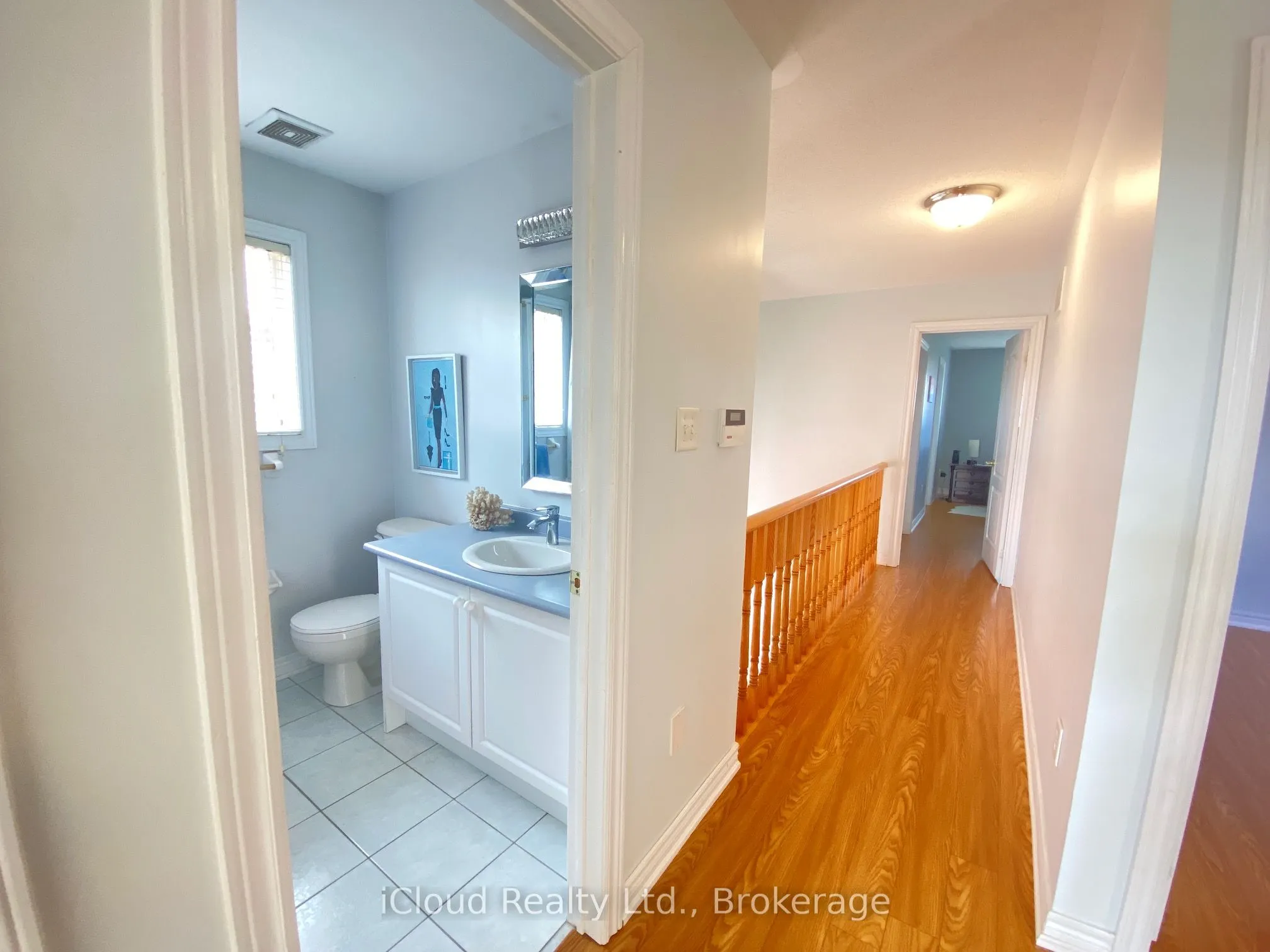 329 Ellwood Drive W