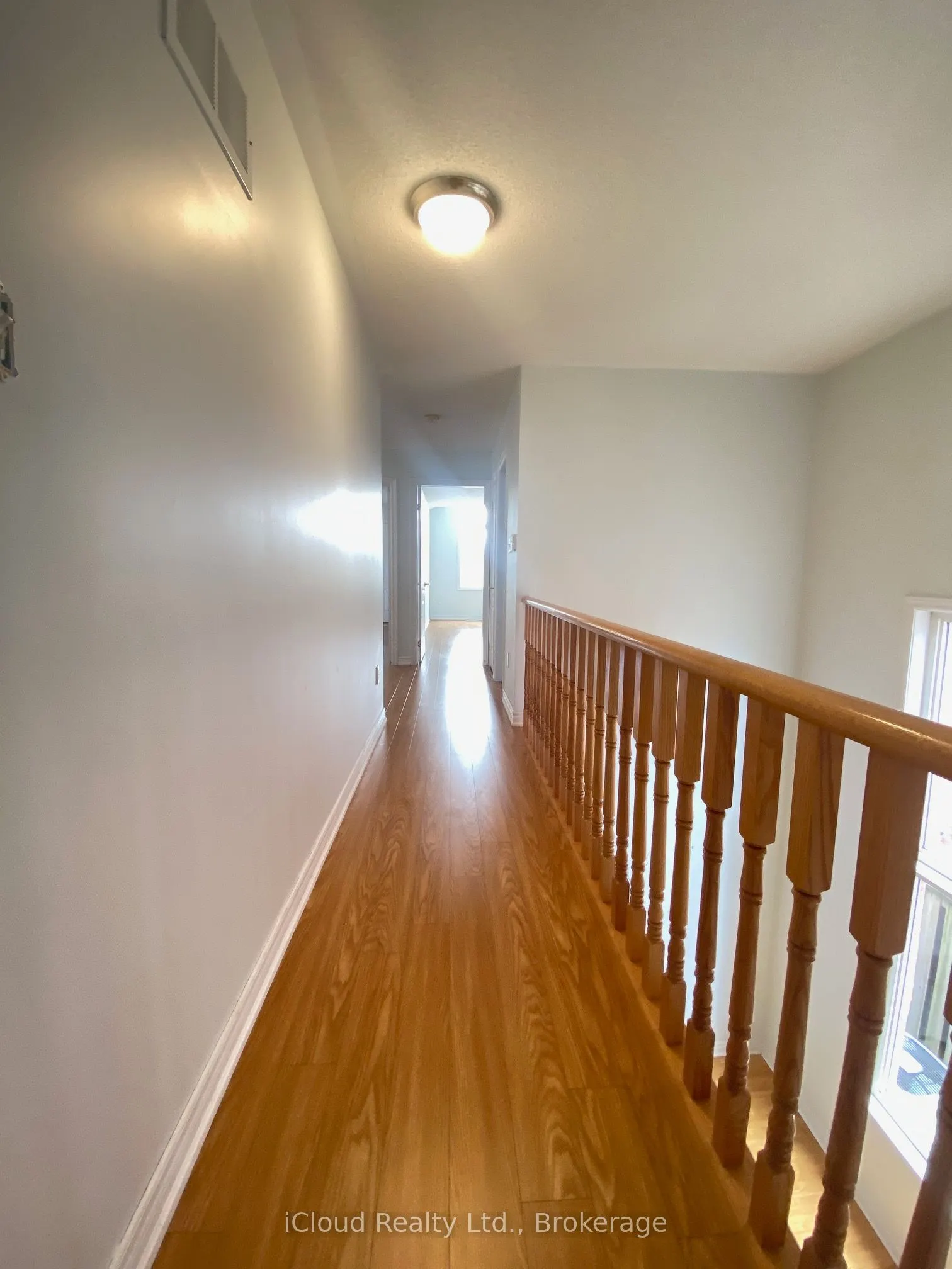 329 Ellwood Drive W