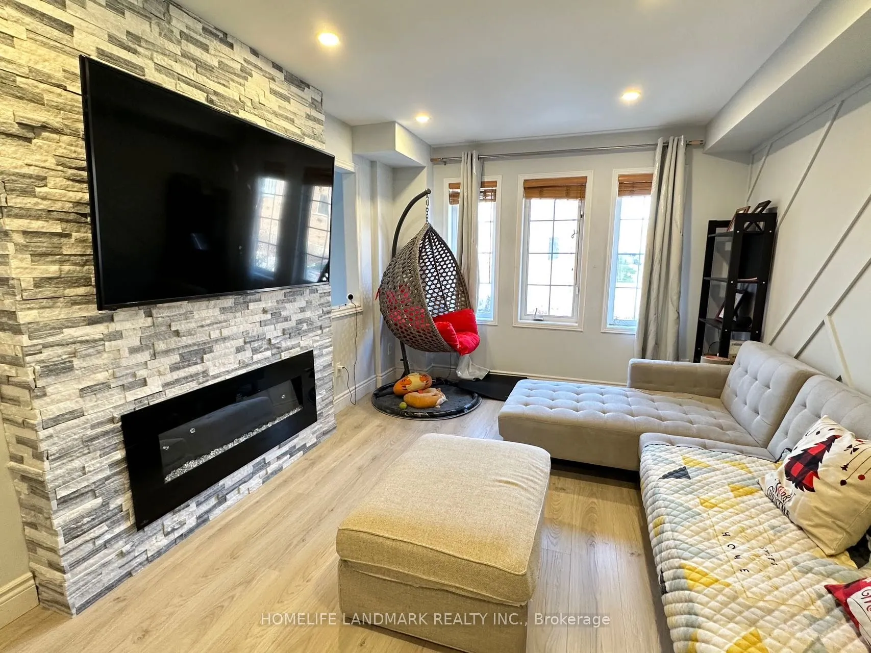 601 Shoreline Drive, #8