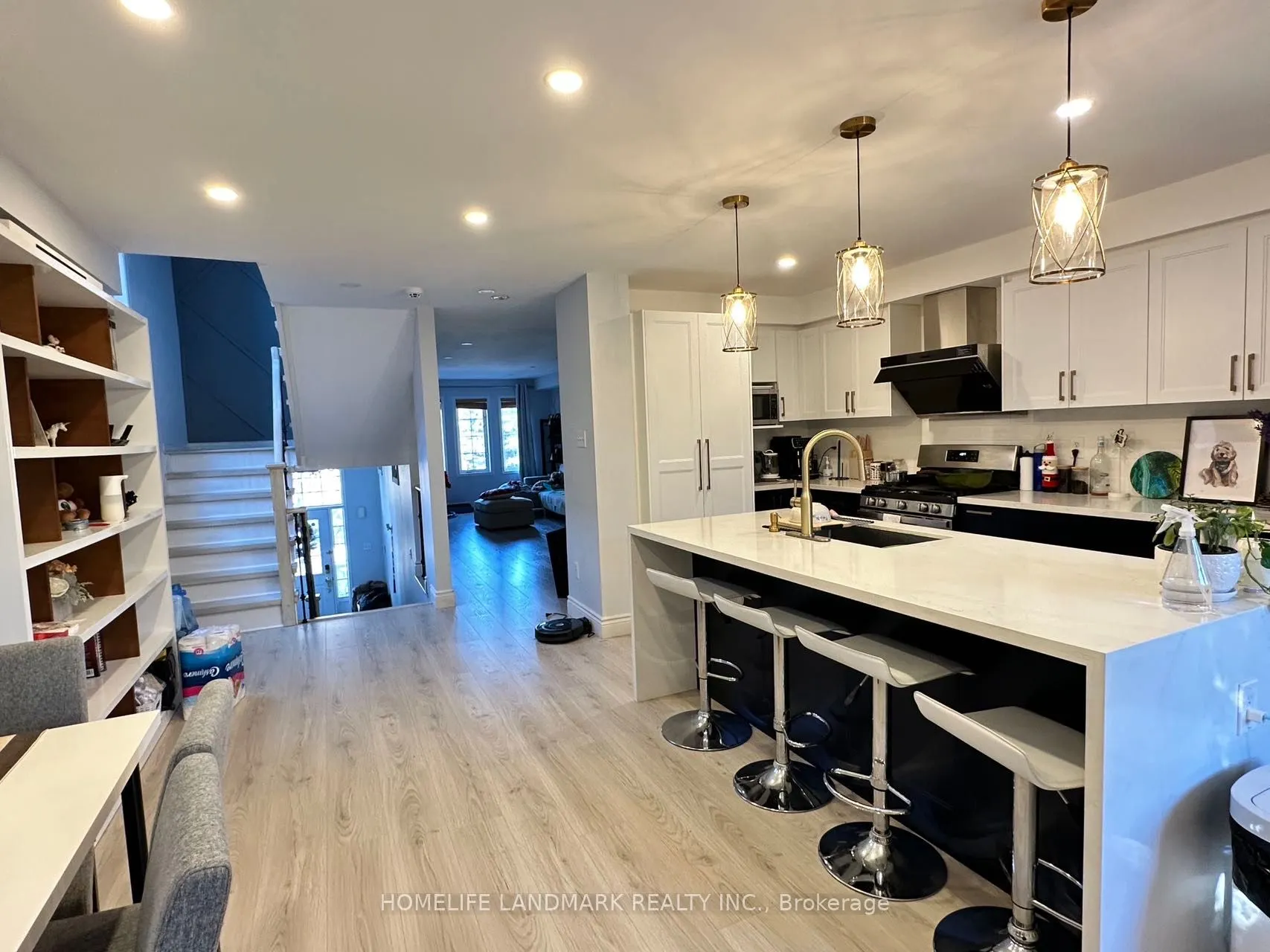 601 Shoreline Drive, #8