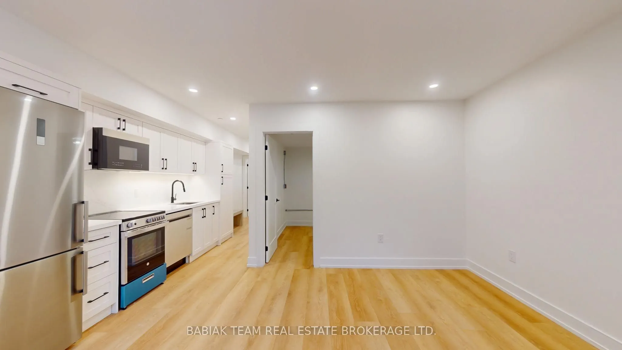 656 Annette Street, #B1