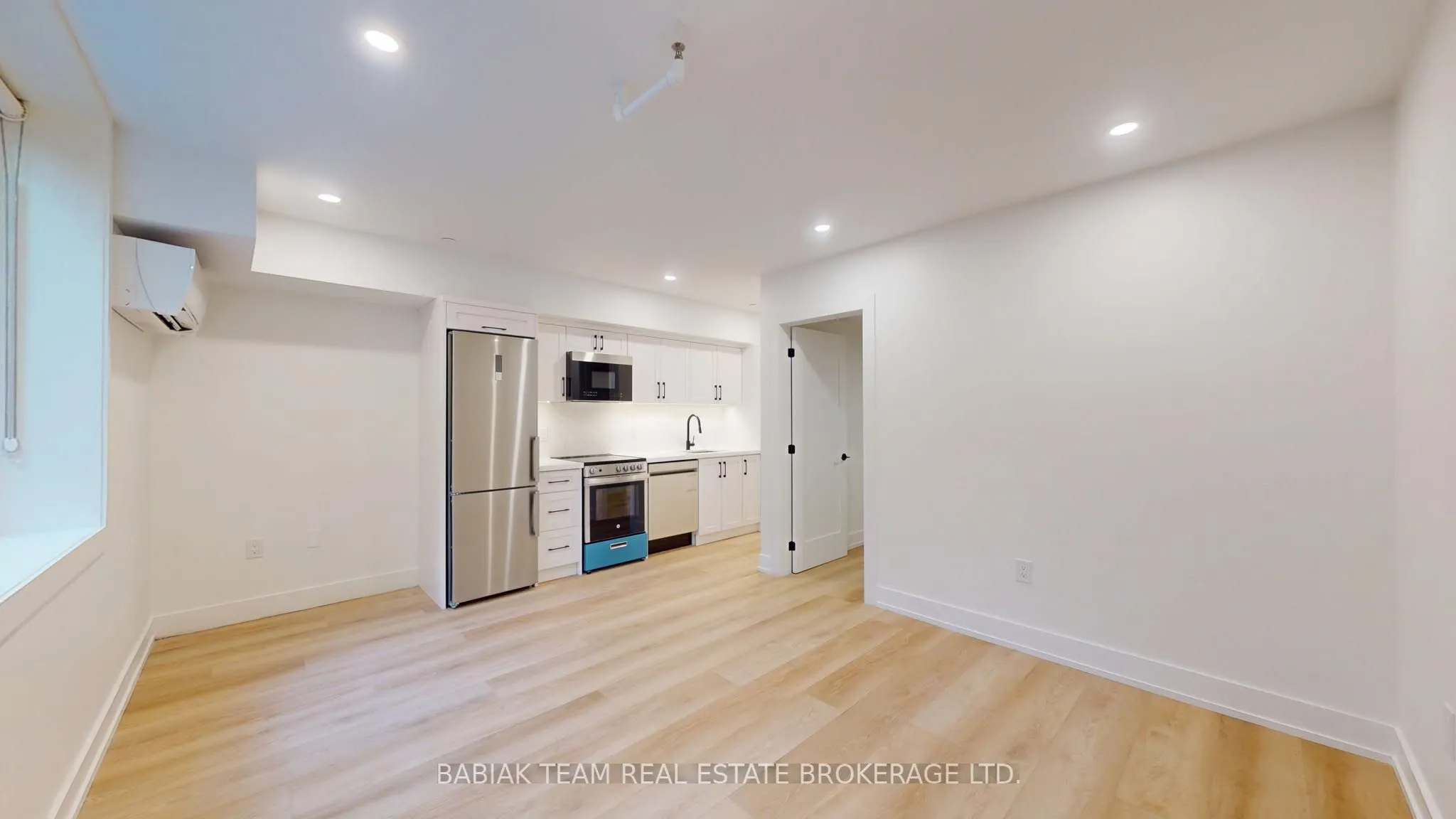 656 Annette Street, #B1