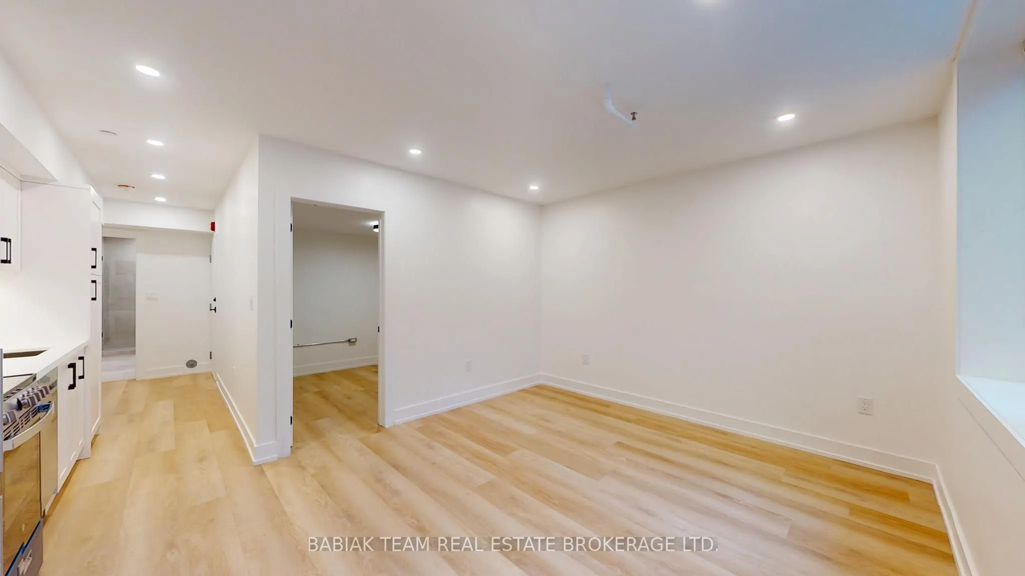 656 Annette Street, #B1