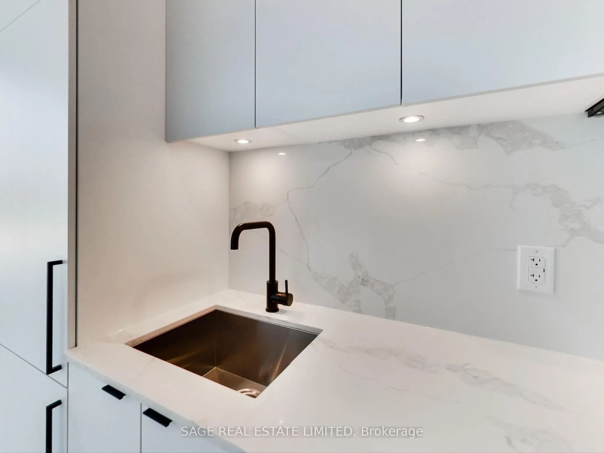 285 Dufferin Street, #1401