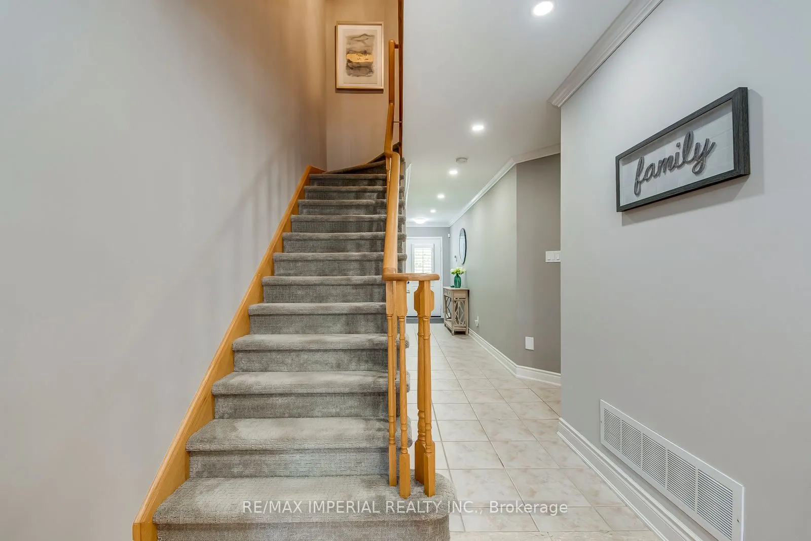 2182 Oakpoint Road