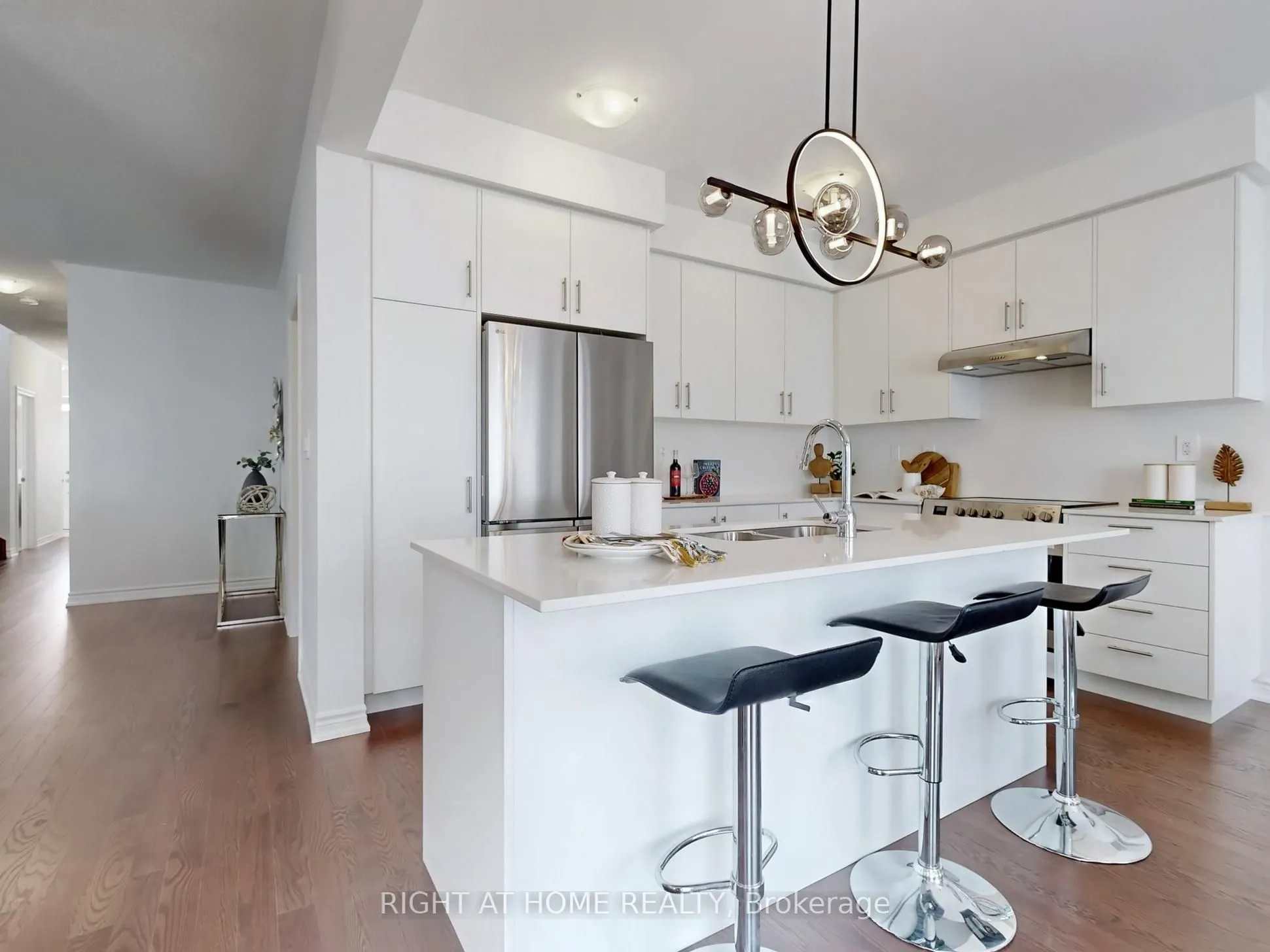 328 Bergamot Avenue