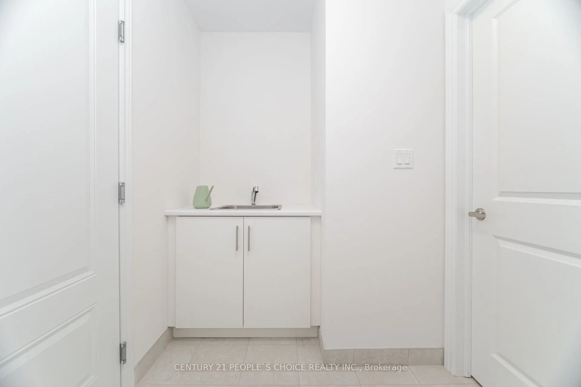 1302 Muller Lane