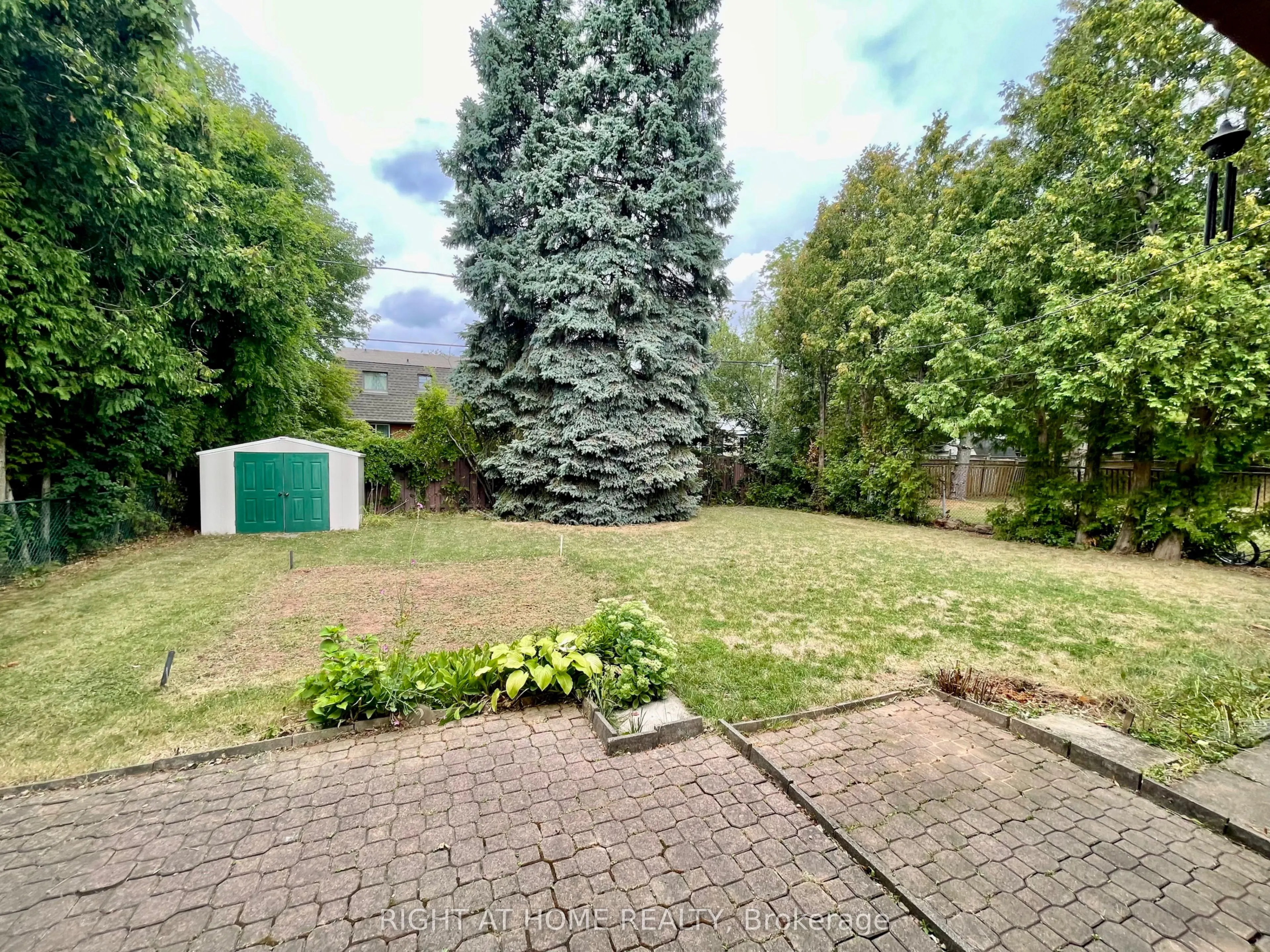 1382 Gainsborough Drive