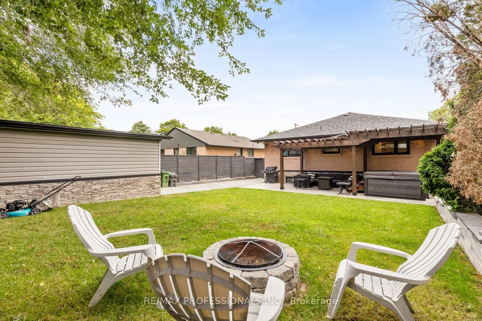 20 Bradbury Crescent