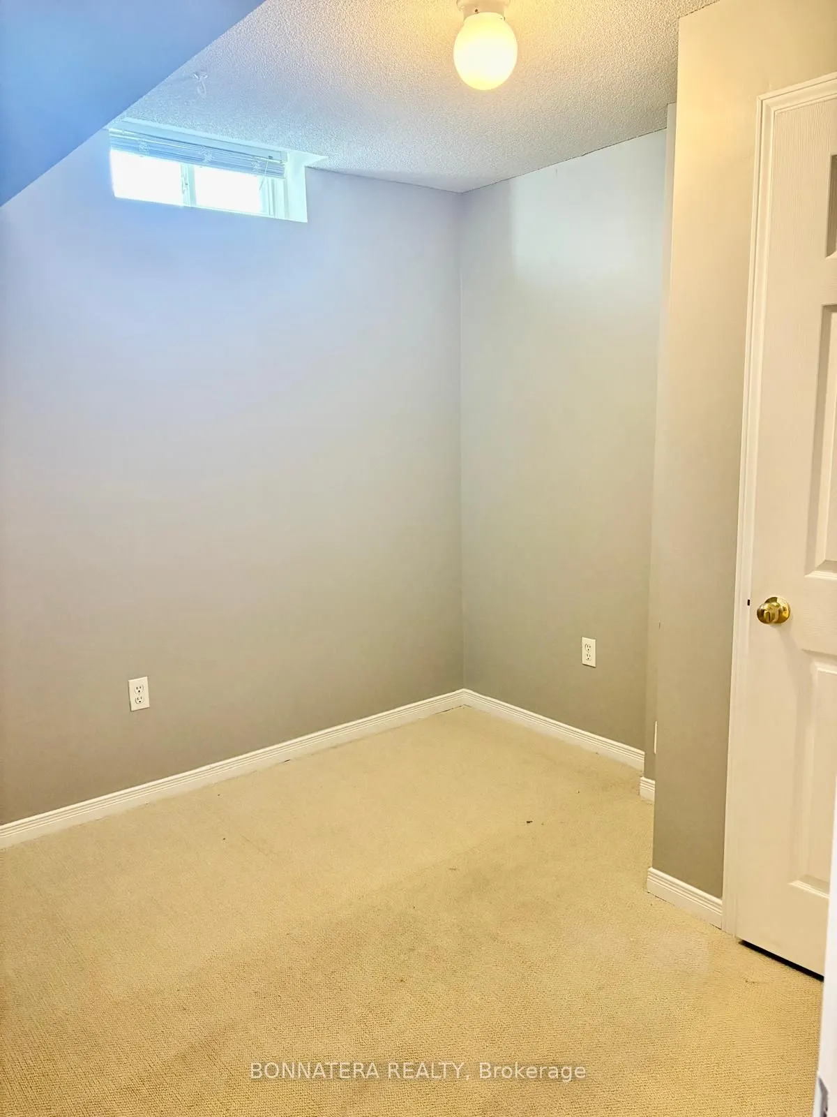 34 Flurry Circle