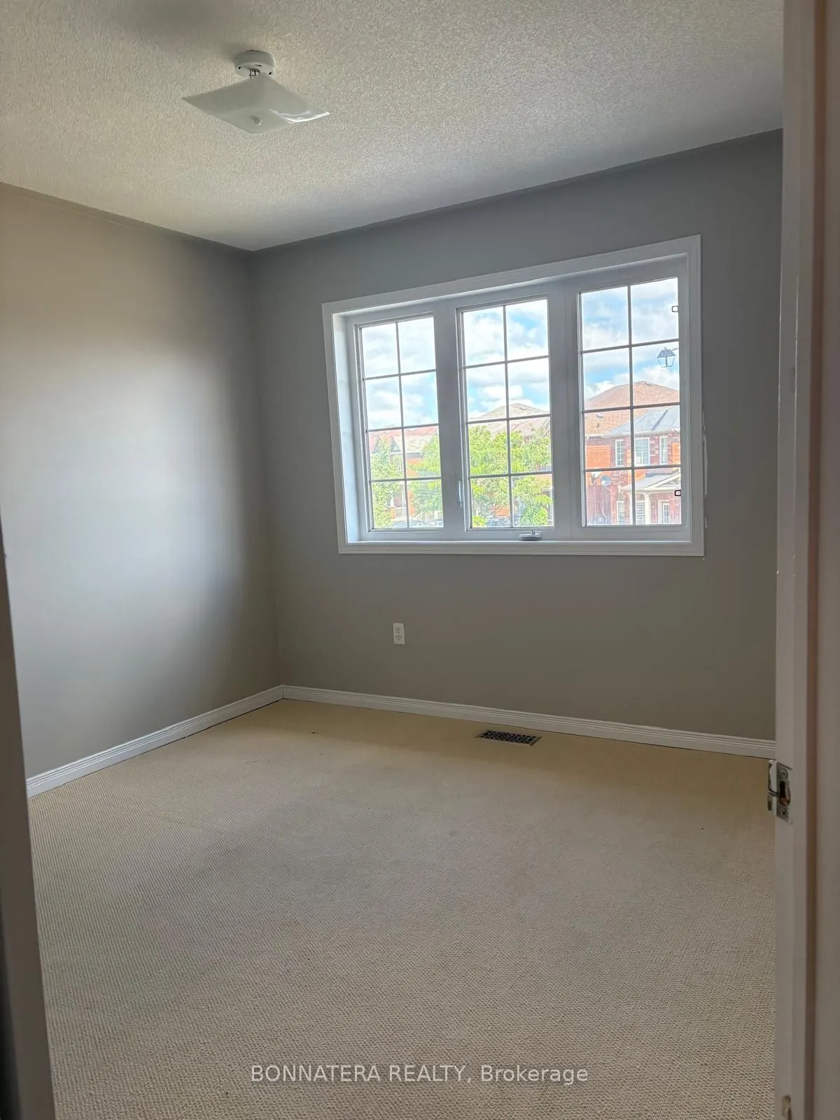 34 Flurry Circle