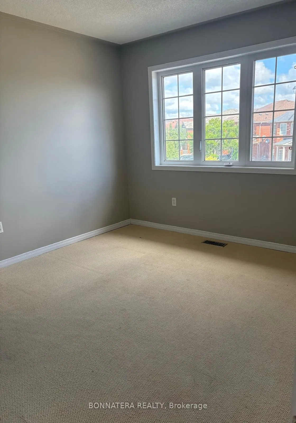 34 Flurry Circle