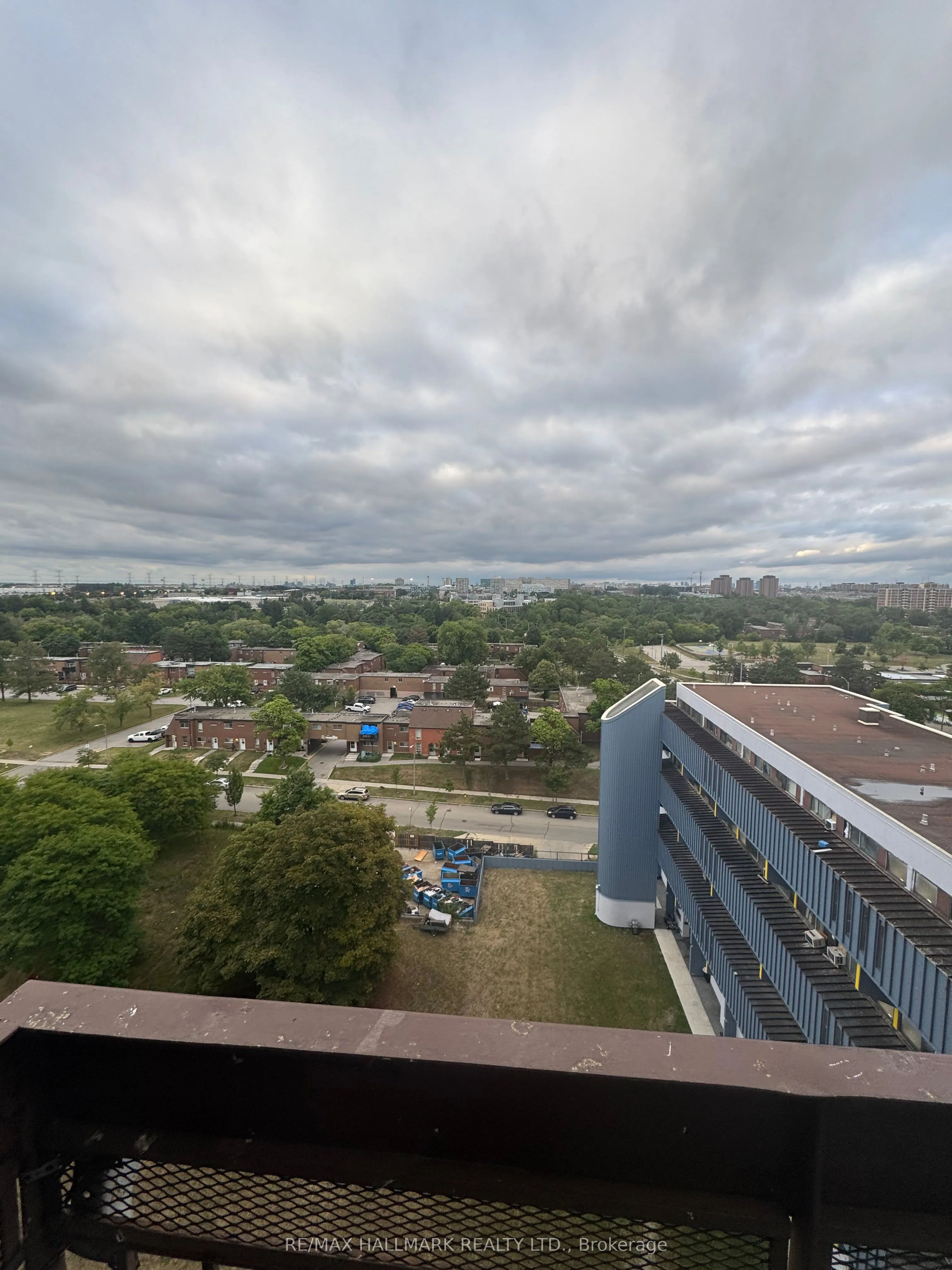 4645 Jane Street, #1207