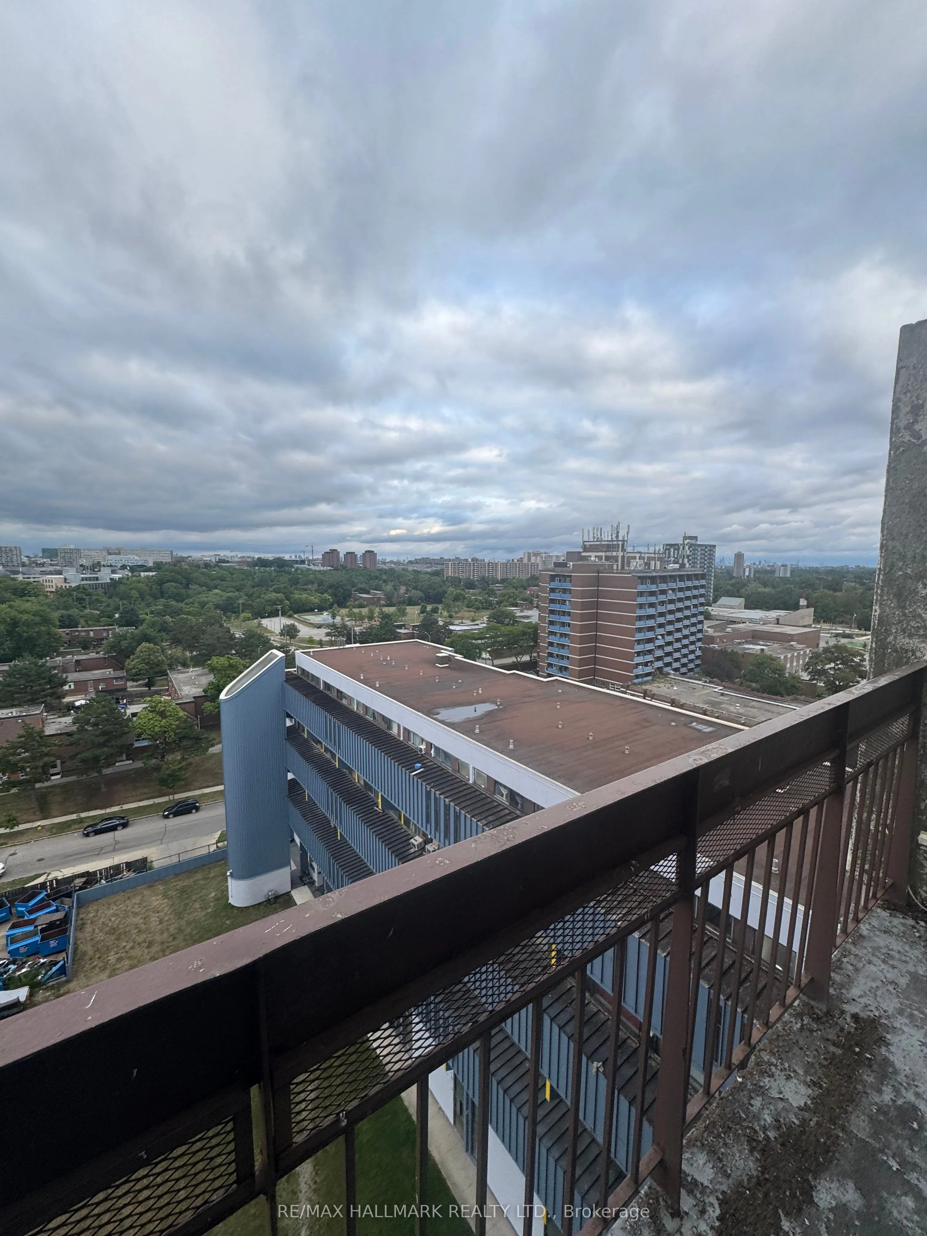 4645 Jane Street, #1207
