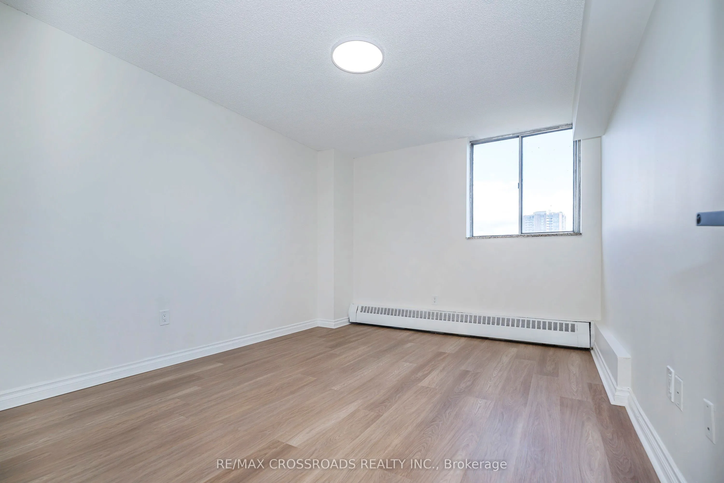 320 Dixon Road, #806