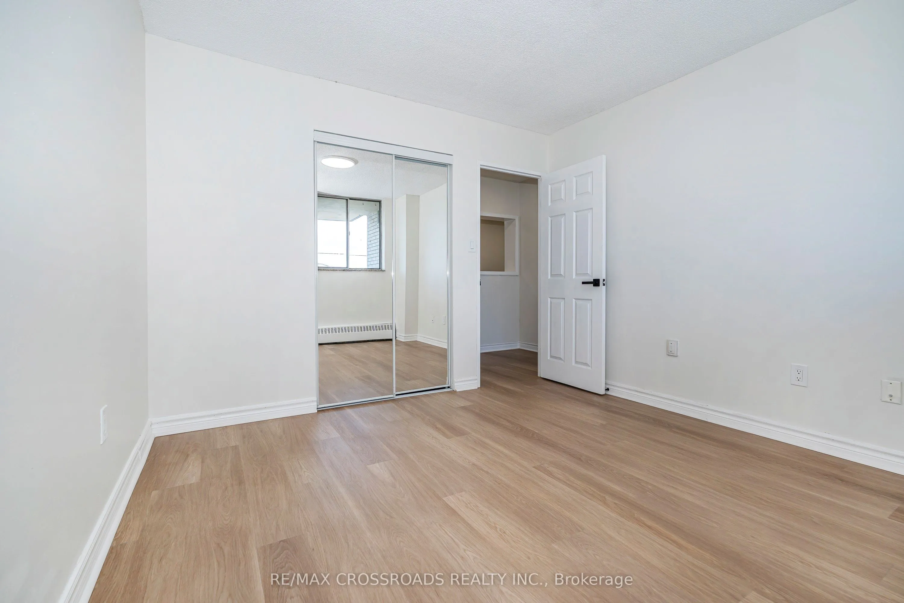 320 Dixon Road, #806
