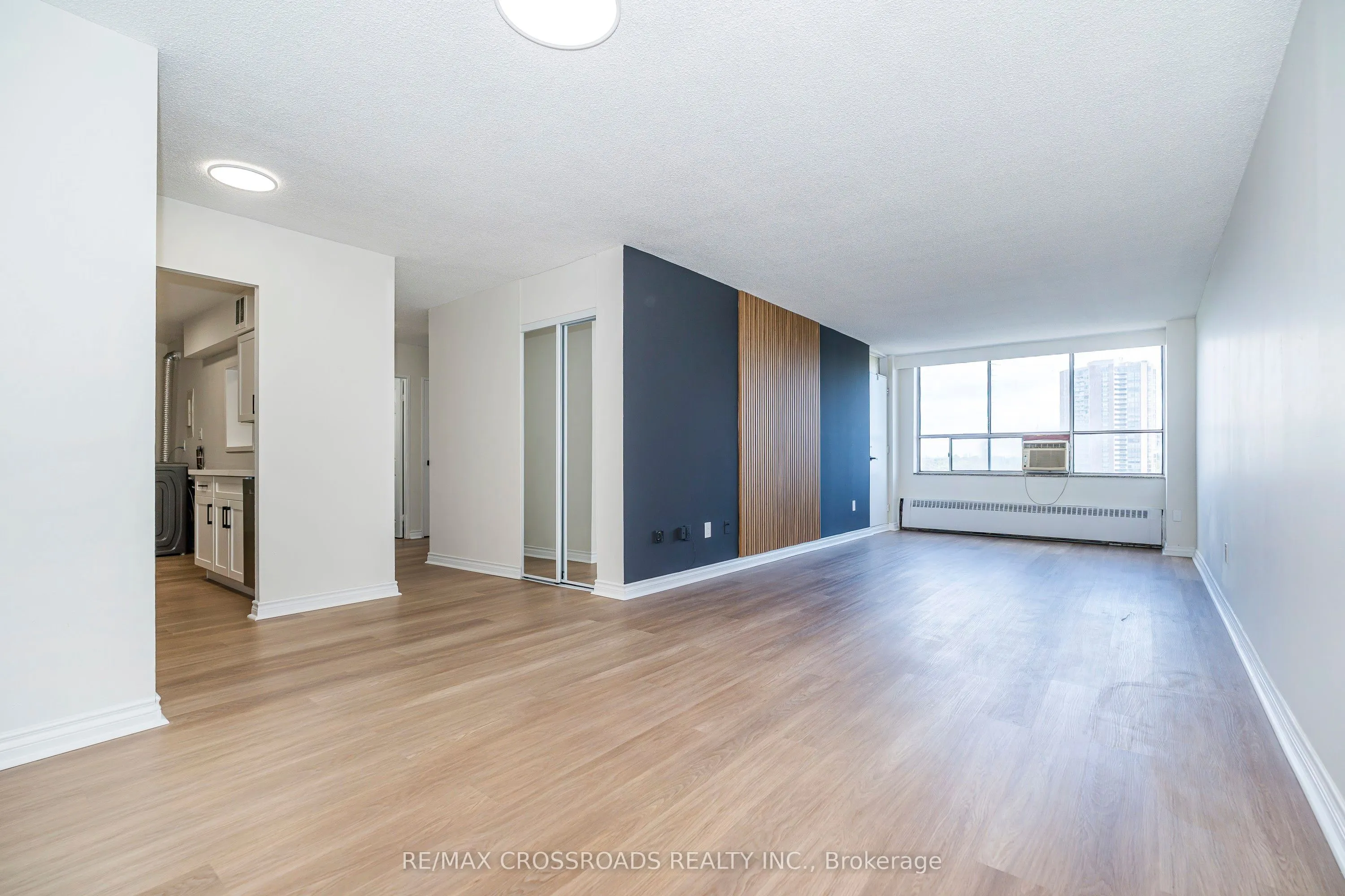 320 Dixon Road, #806