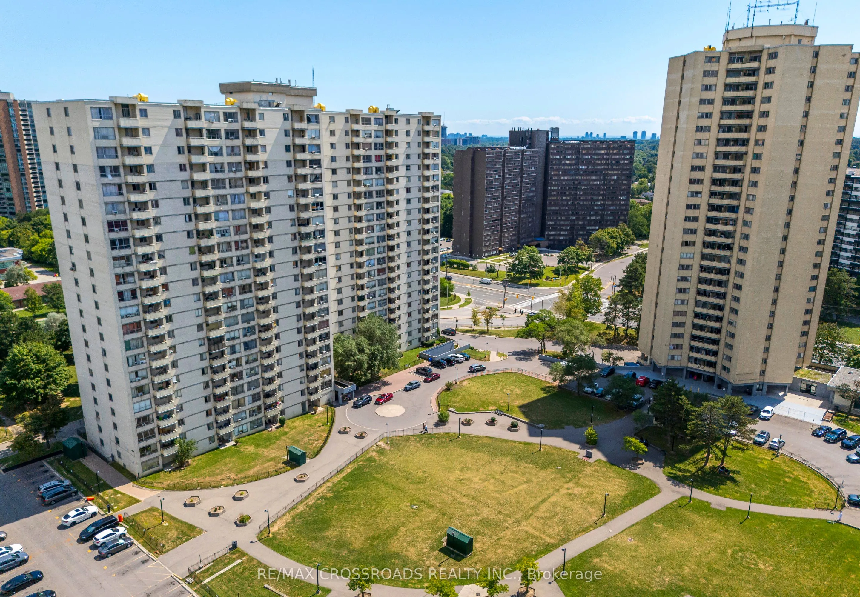 320 Dixon Road, #806