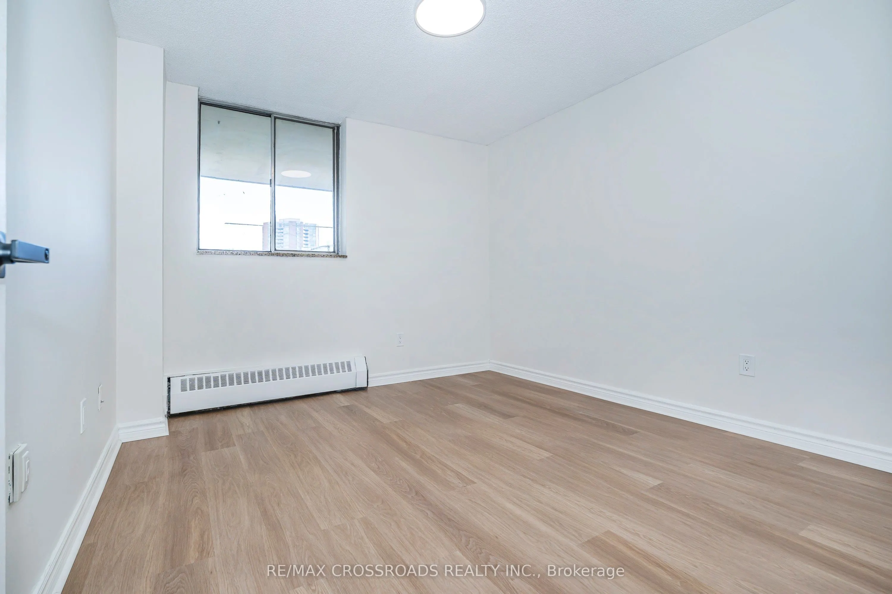 320 Dixon Road, #806