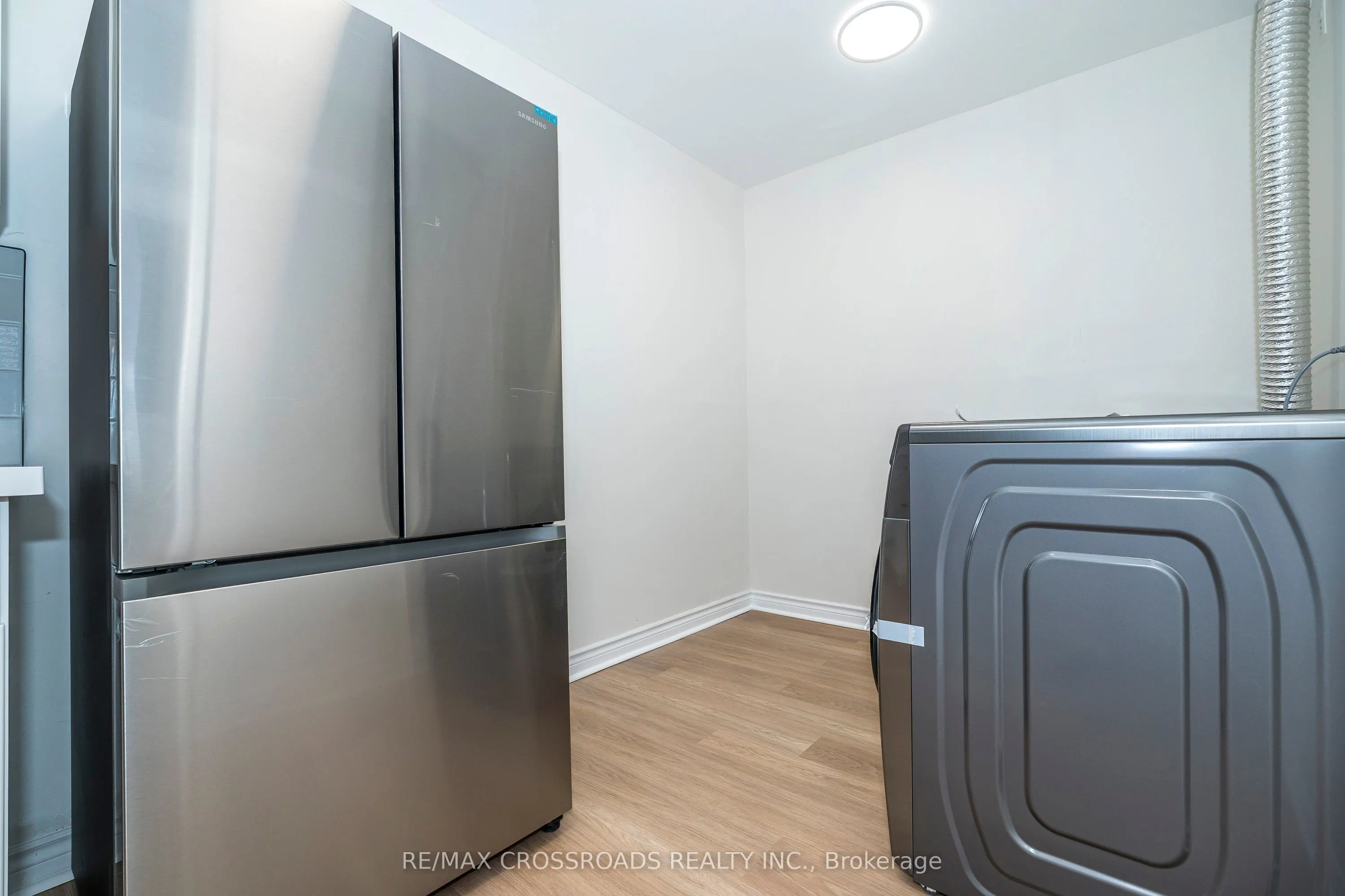 320 Dixon Road, #806