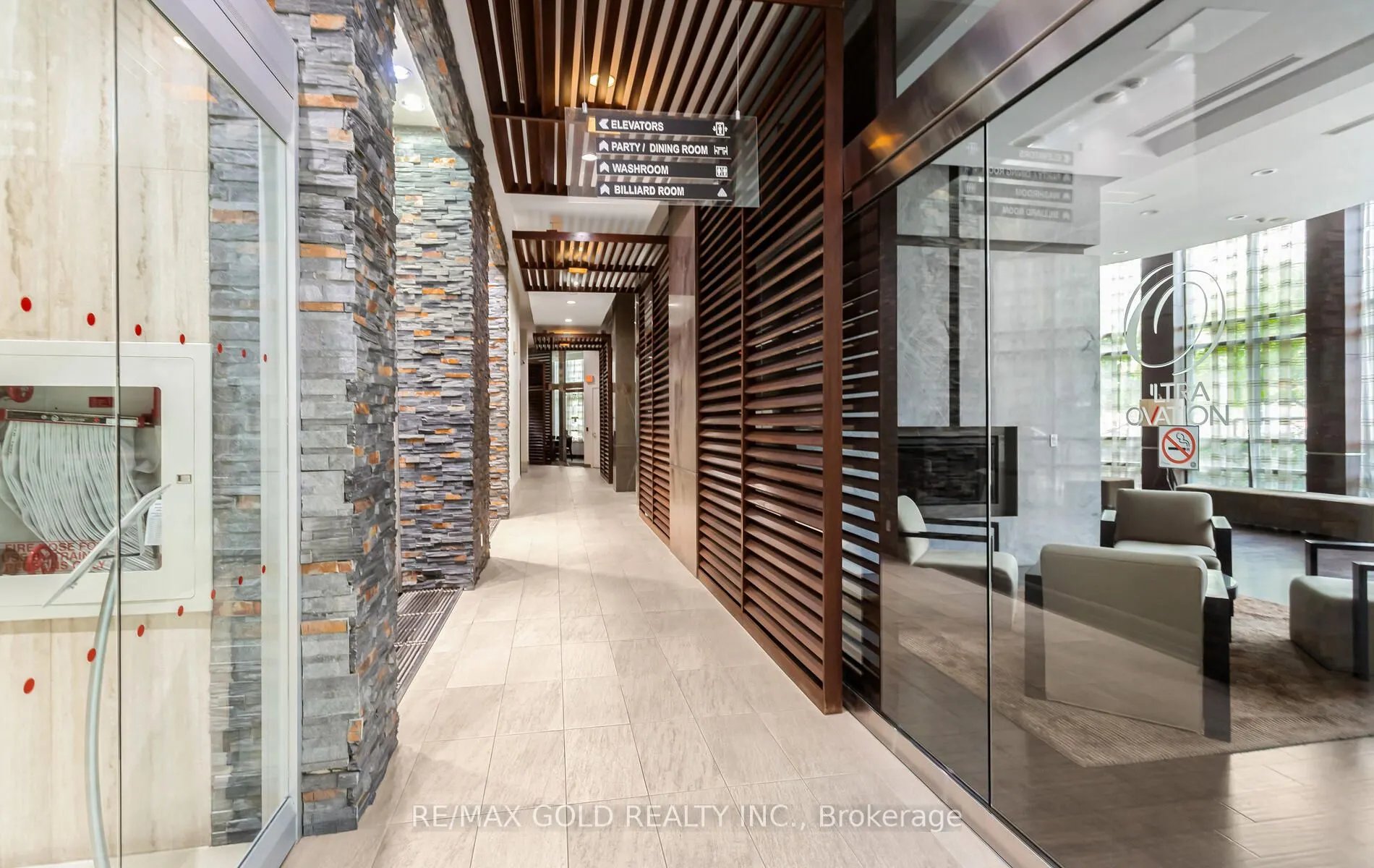 330 Burnhamthorpe Road, #804