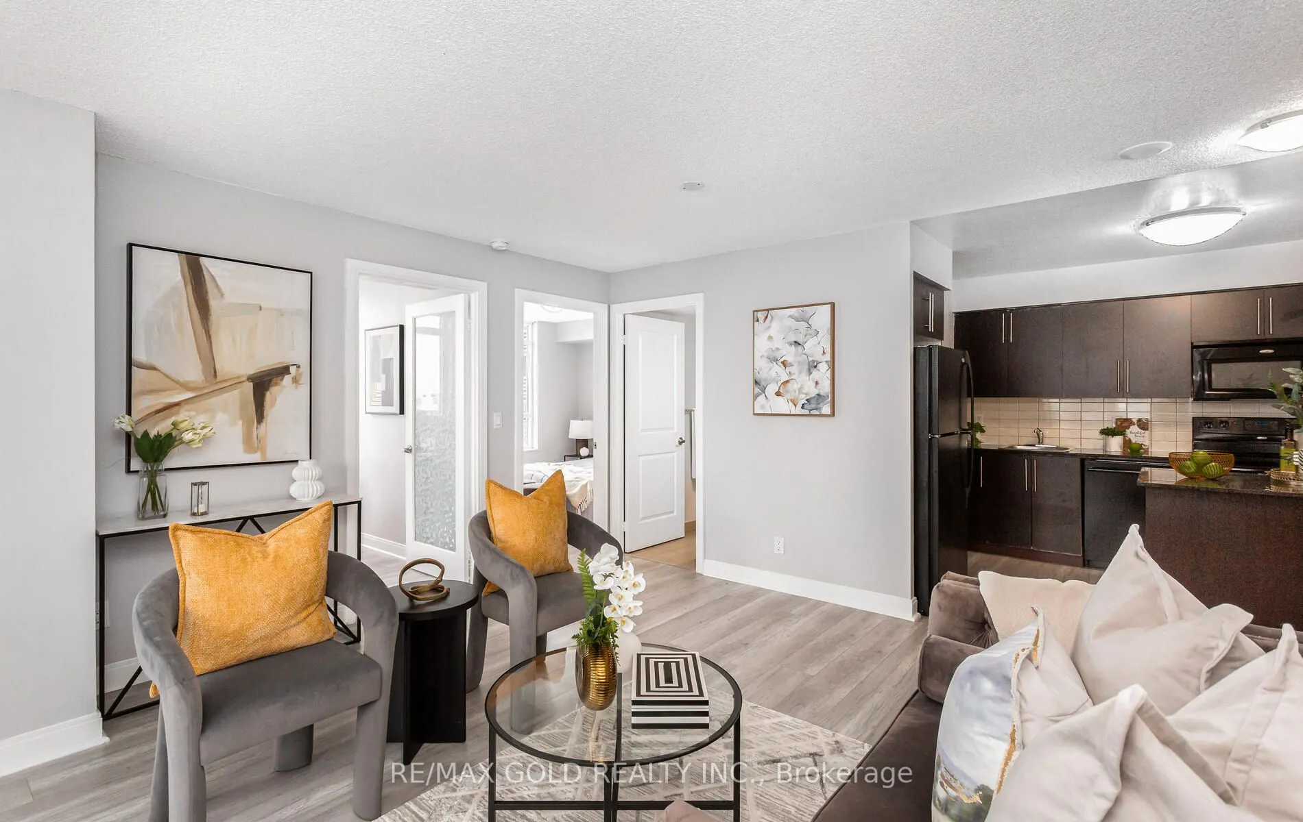 330 Burnhamthorpe Road, #804