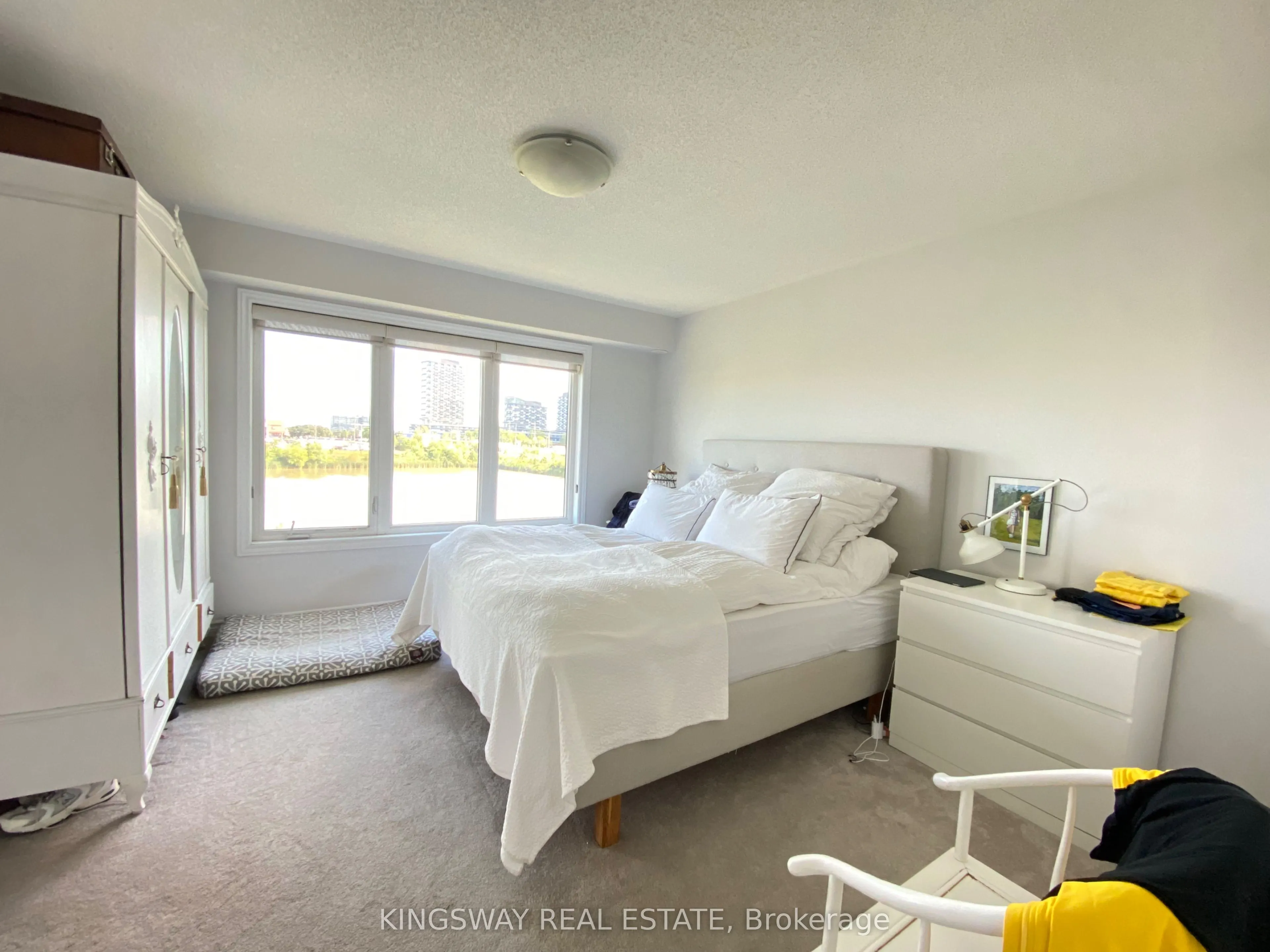 372 Athabasca Common Drive