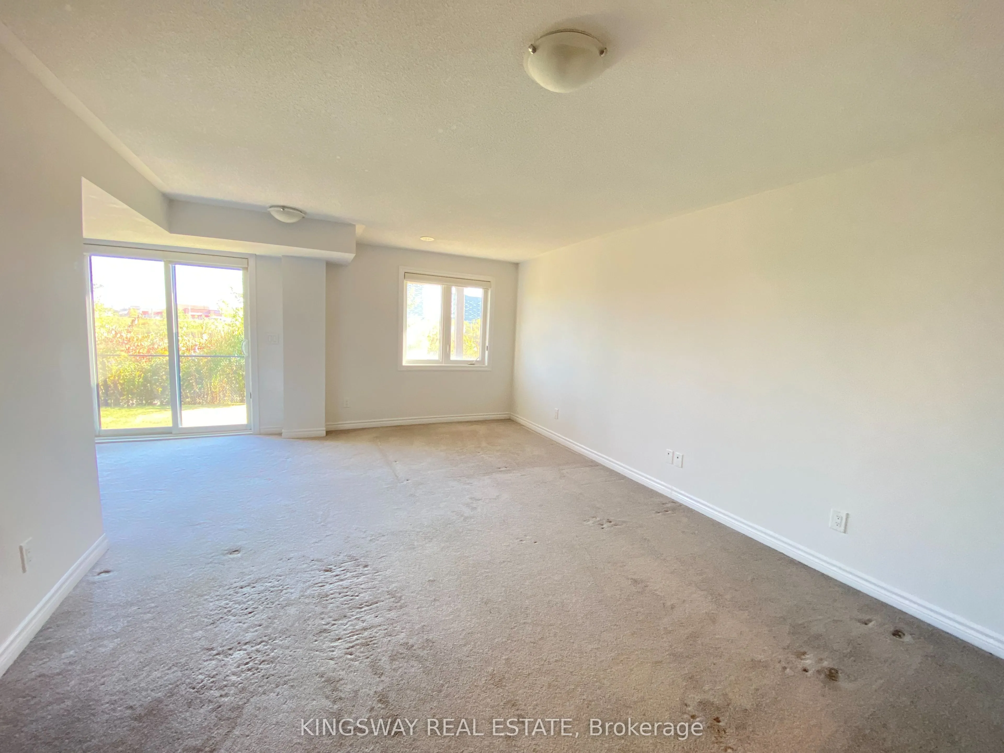 372 Athabasca Common Drive