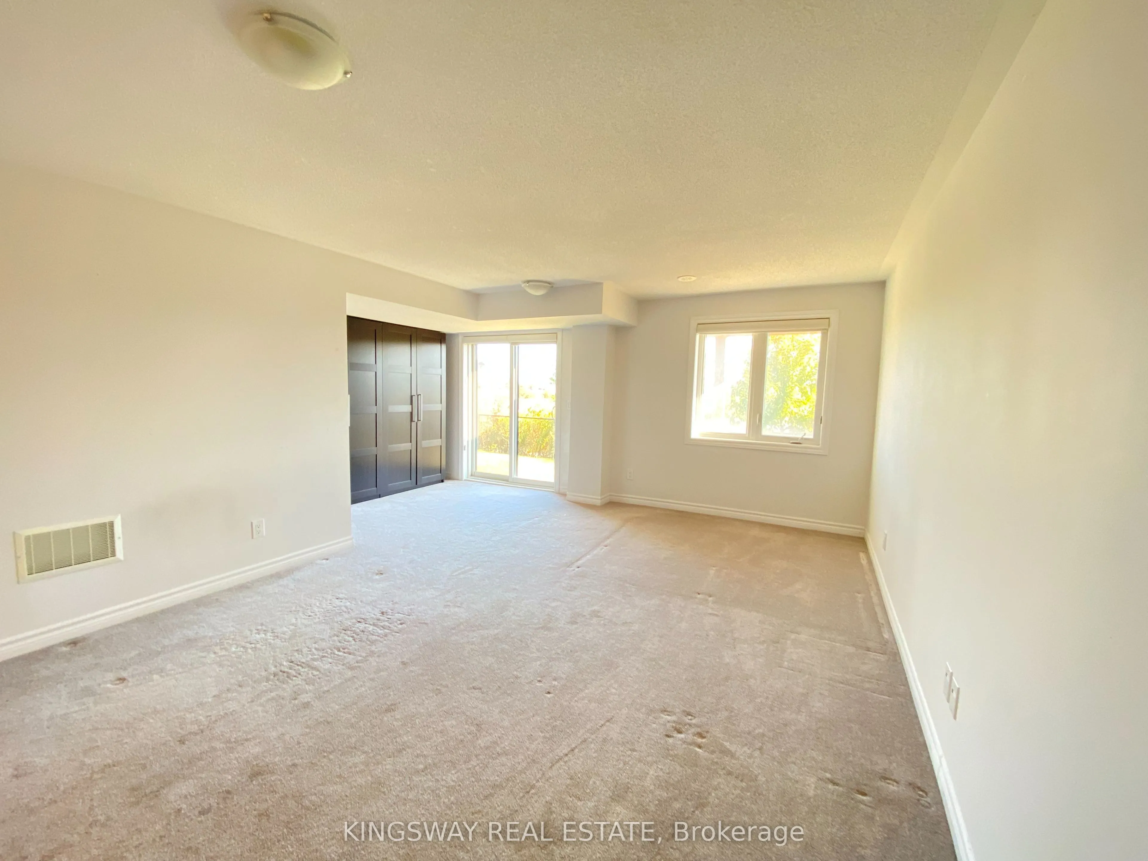 372 Athabasca Common Drive
