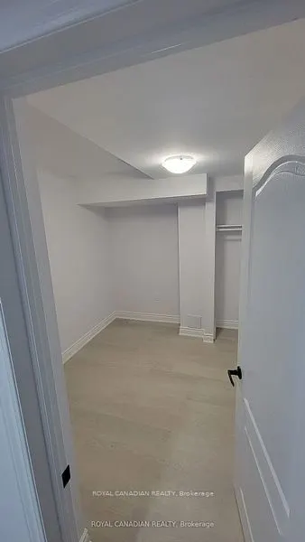 15 Fordham Road, #BSMT