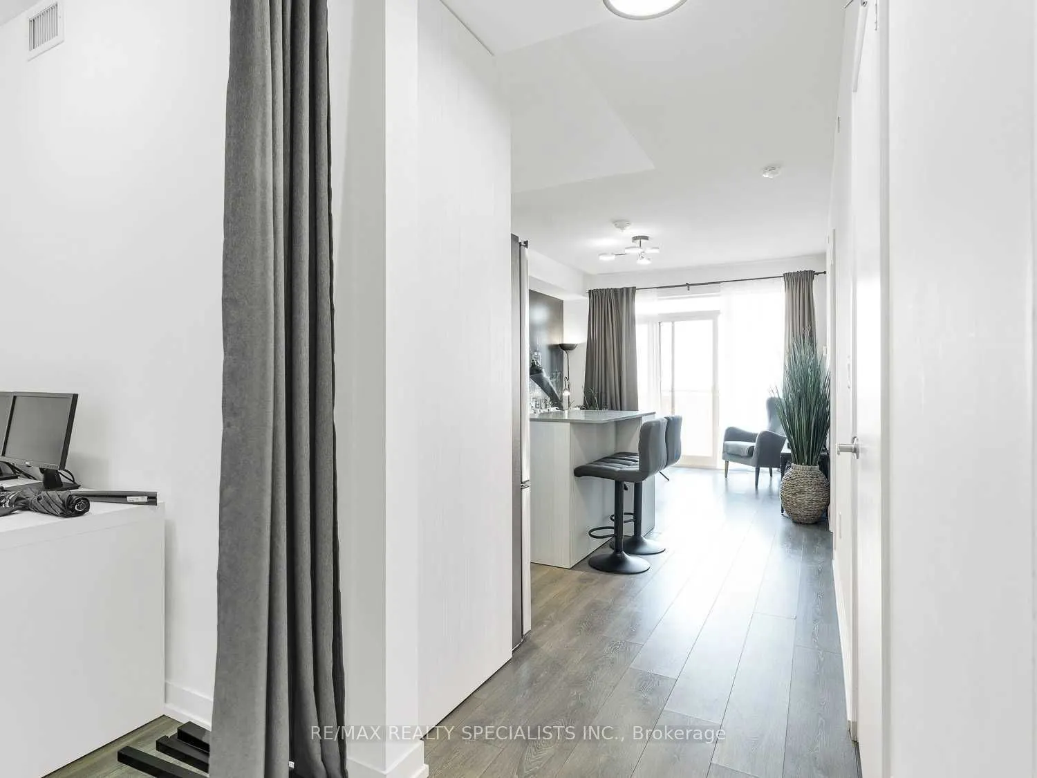 2520 Eglinton Avenue W, #1512