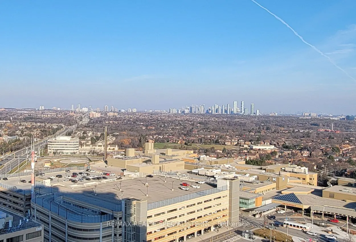 2520 Eglinton Avenue W, #1512