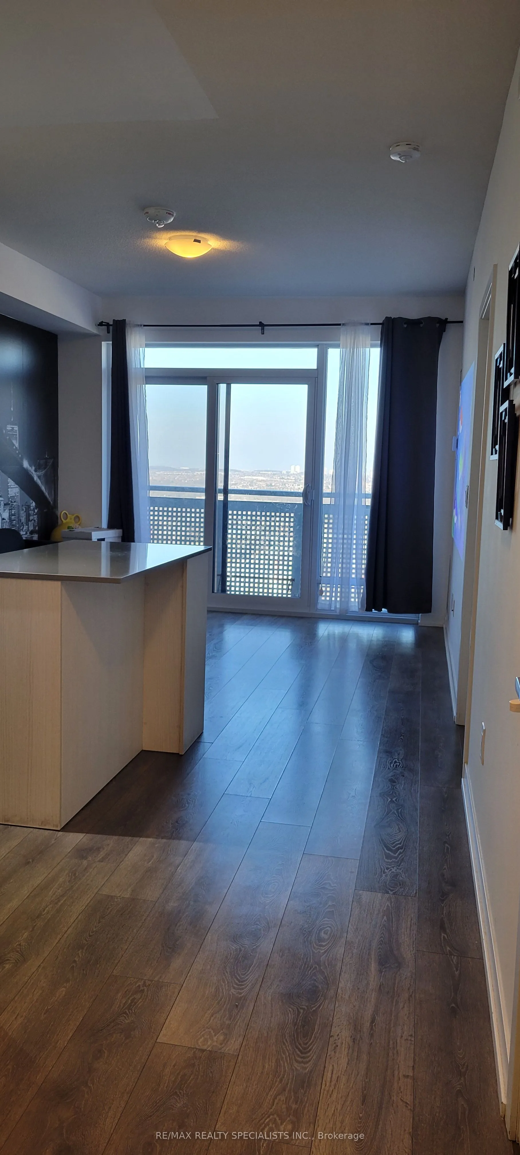 2520 Eglinton Avenue W, #1512