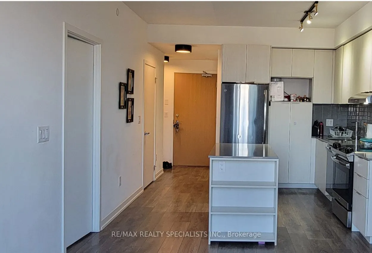 2520 Eglinton Avenue W, #1512