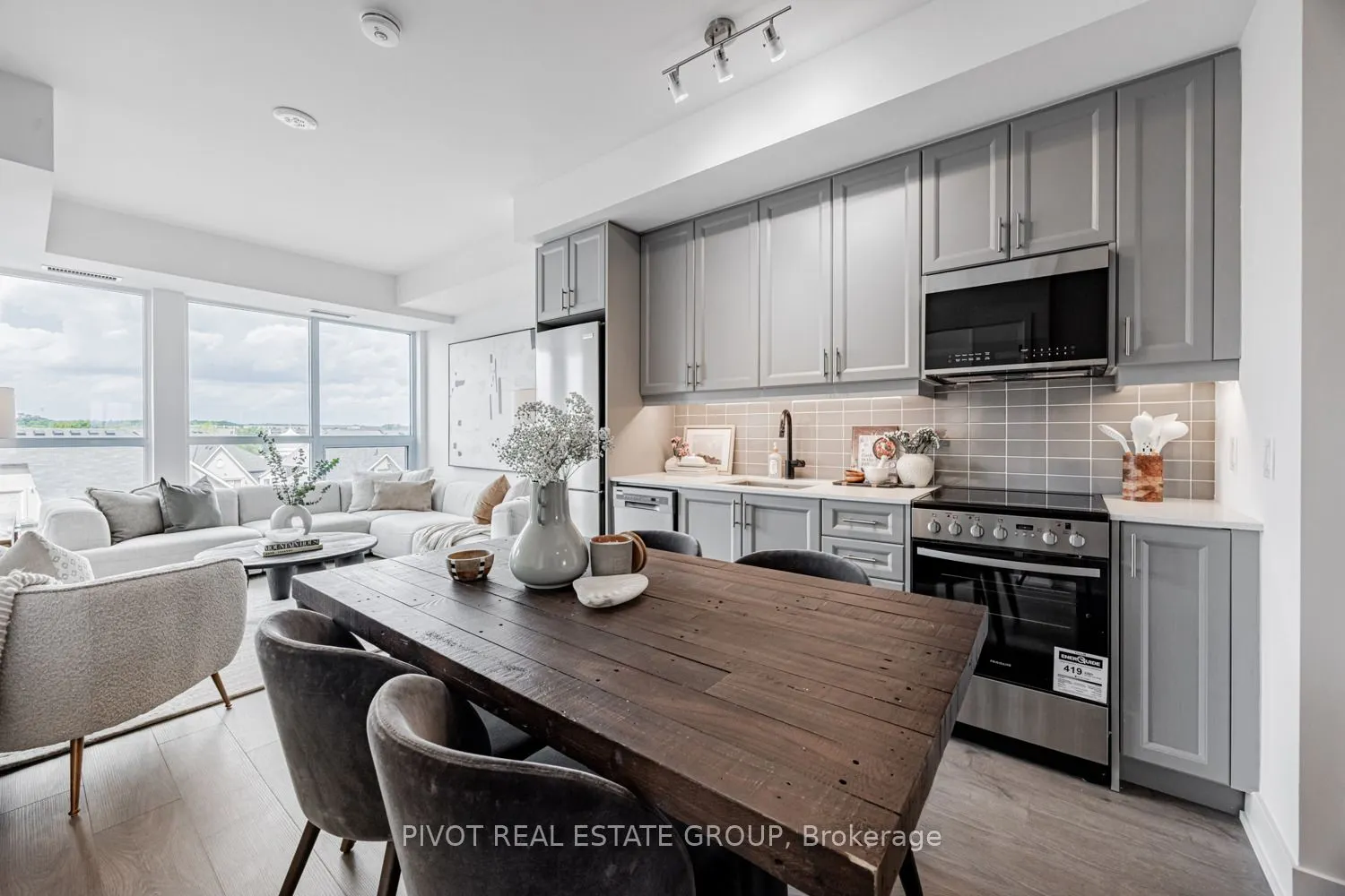 2343 Khalsa Gate, #615